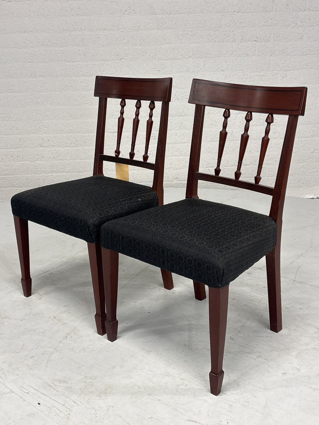 Eetkamerstoelen set 2 hout zwarte stof