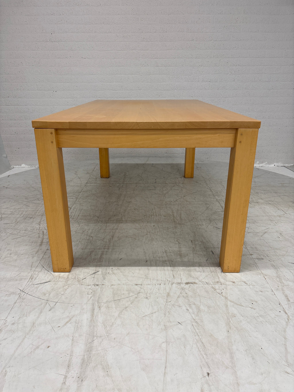 Zware tafel met extra blad