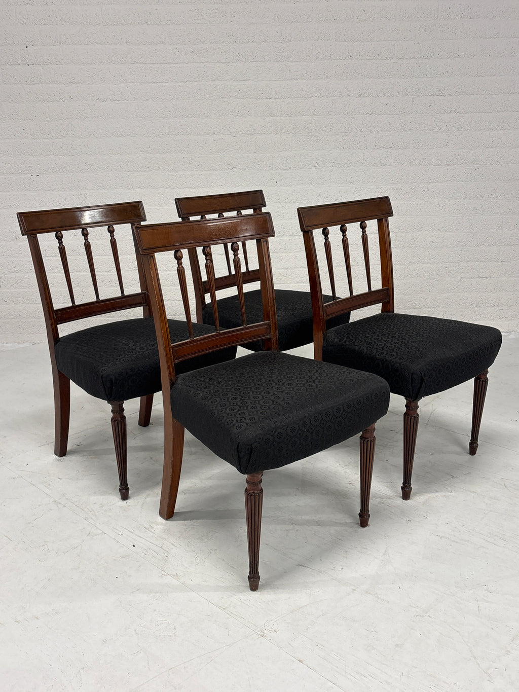 Set 4 eetkamer stoel hout zwarte stof