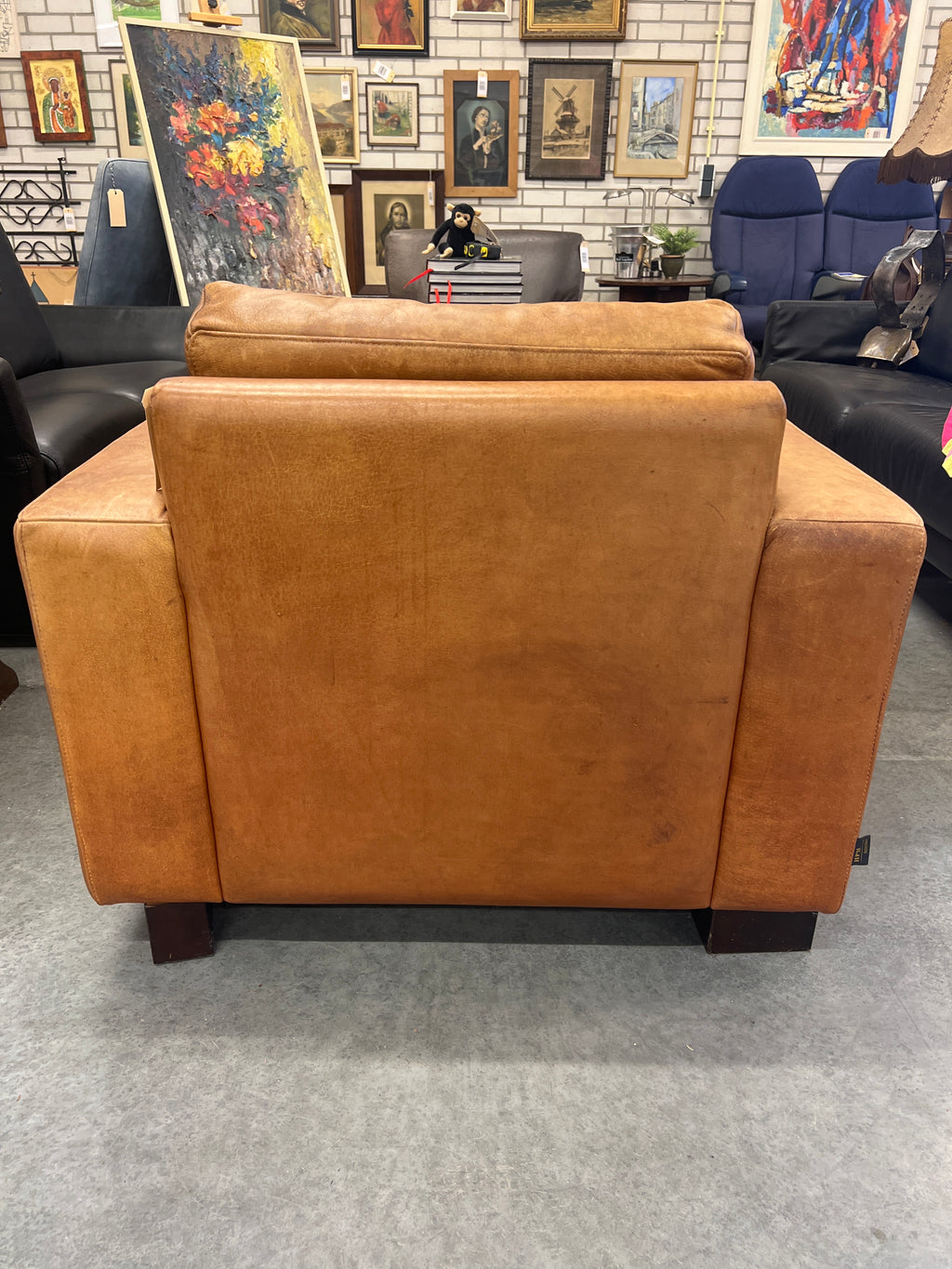 Cognac leren fauteuil met mooi patina