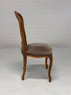 4 Klassieke Franse eetkamerstoelen