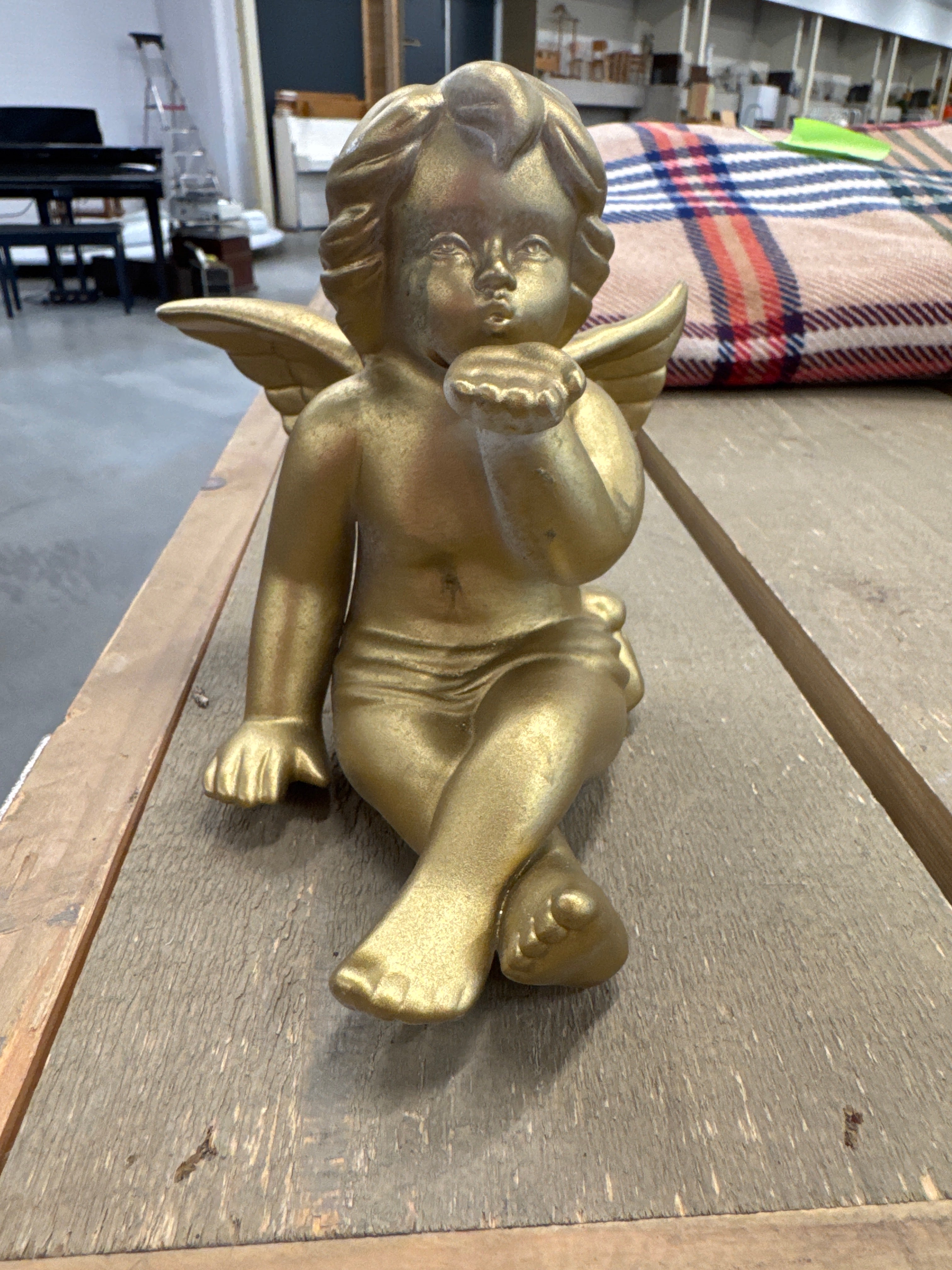Rosenthal engel met handkus