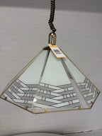 Vintage hanglamp goud met glas kap aan een trekveer