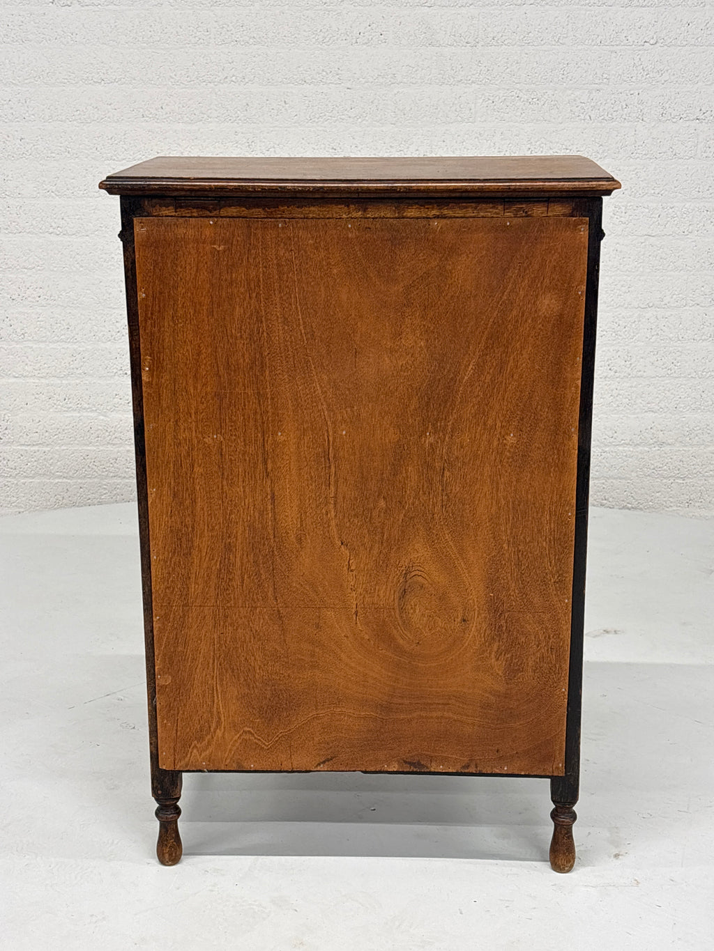 Dranken kabinet eiken klep (lxbxh 60x40x92cm)