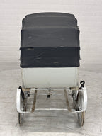 Antieke kinderwagen