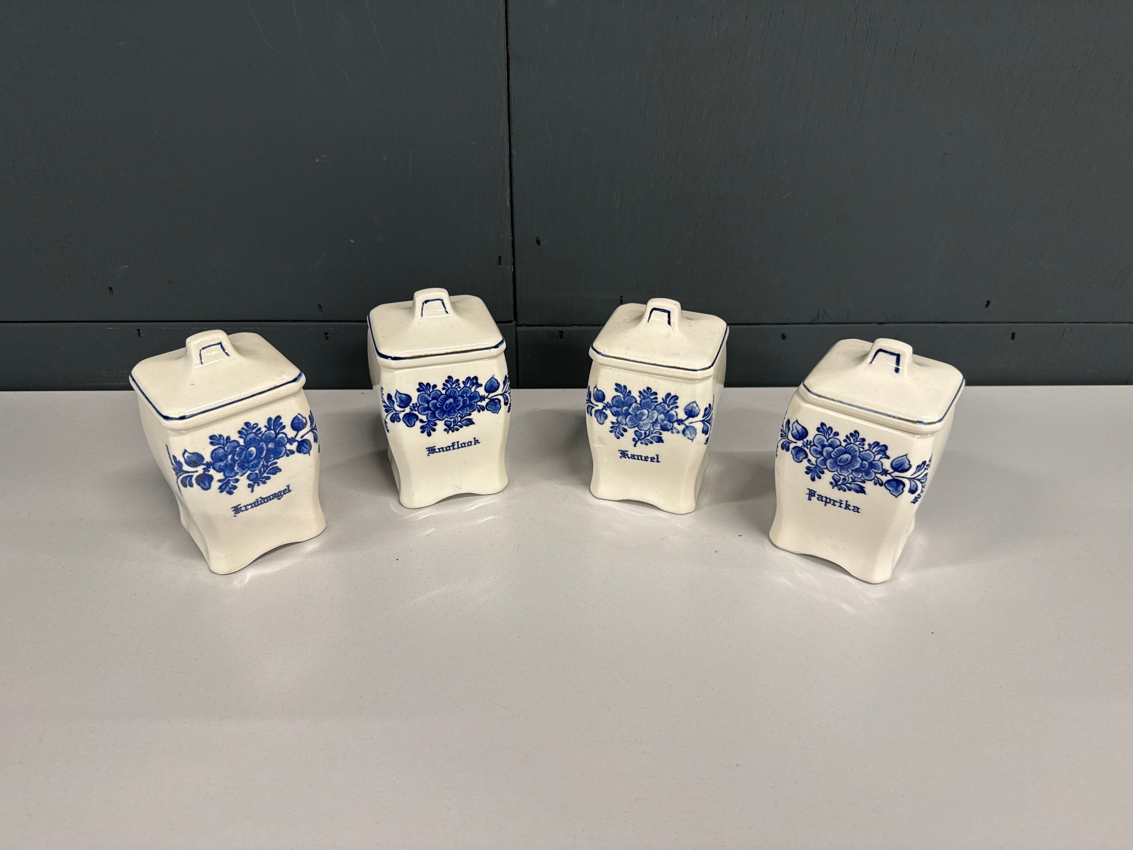 Voorraad potjes set 4