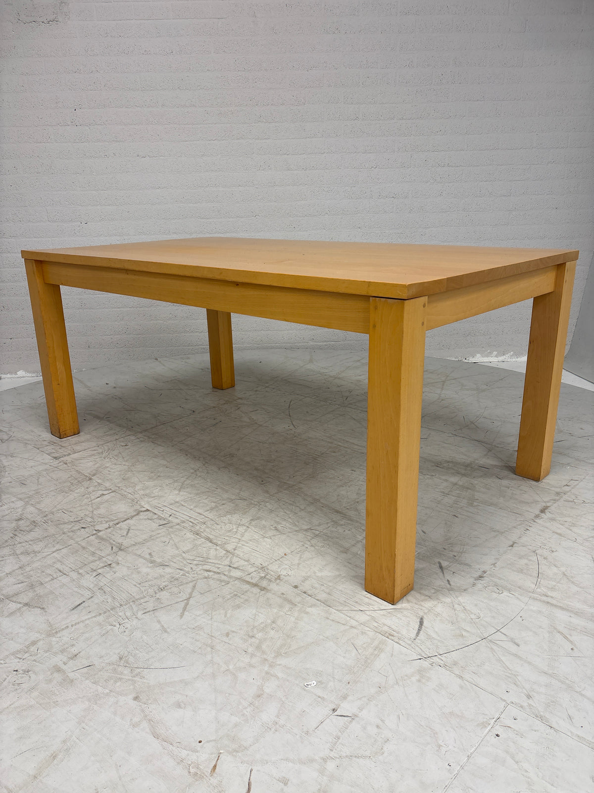 Zware tafel met extra blad