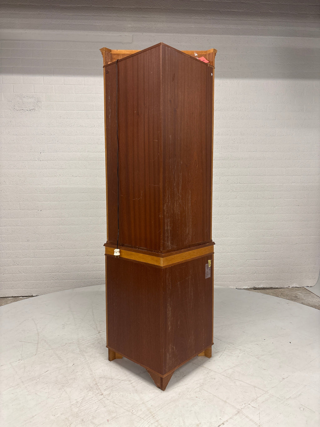 Hoekvitrine kast met licht