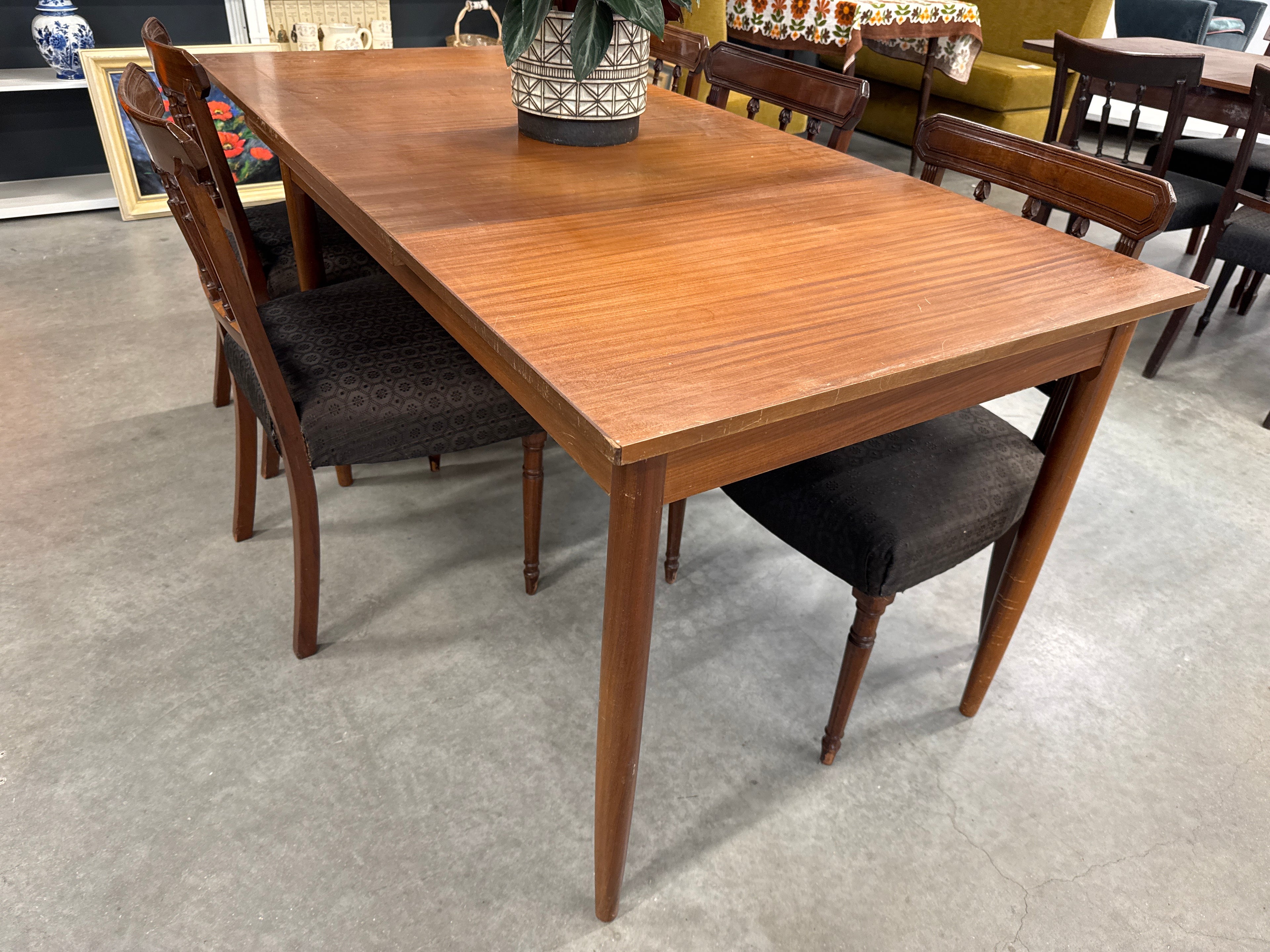 Eettafel uitschuifbaar