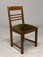 Vintage eetkamerstoel met groen velours zitting