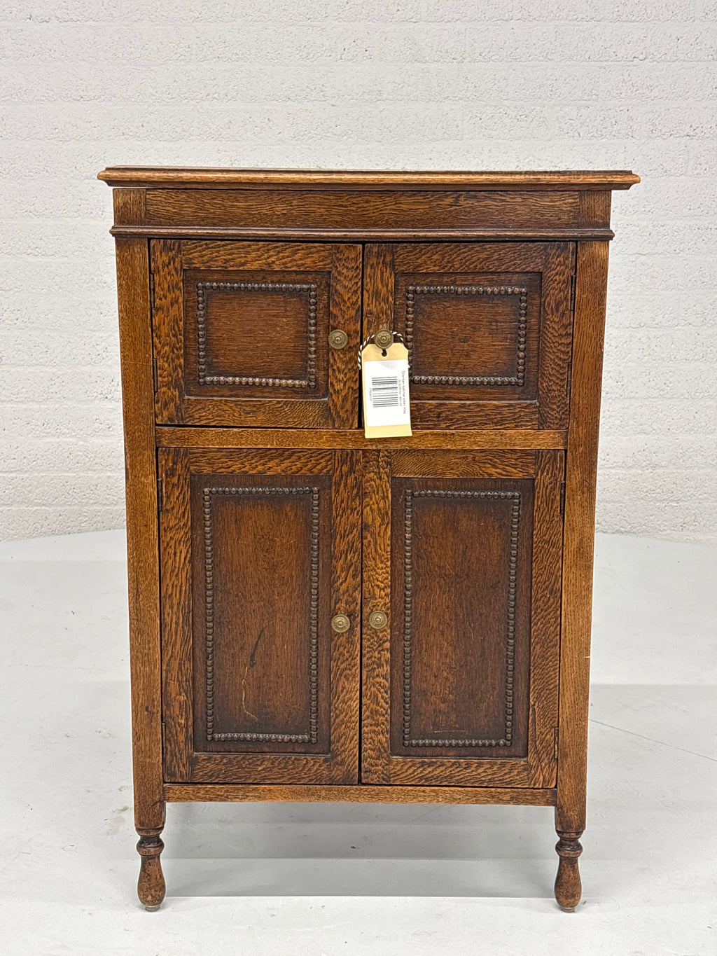 Dranken kabinet eiken klep (lxbxh 60x40x92cm)