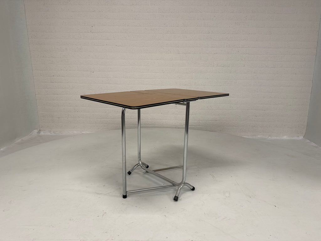 Bijzettafel chroom formica bruin