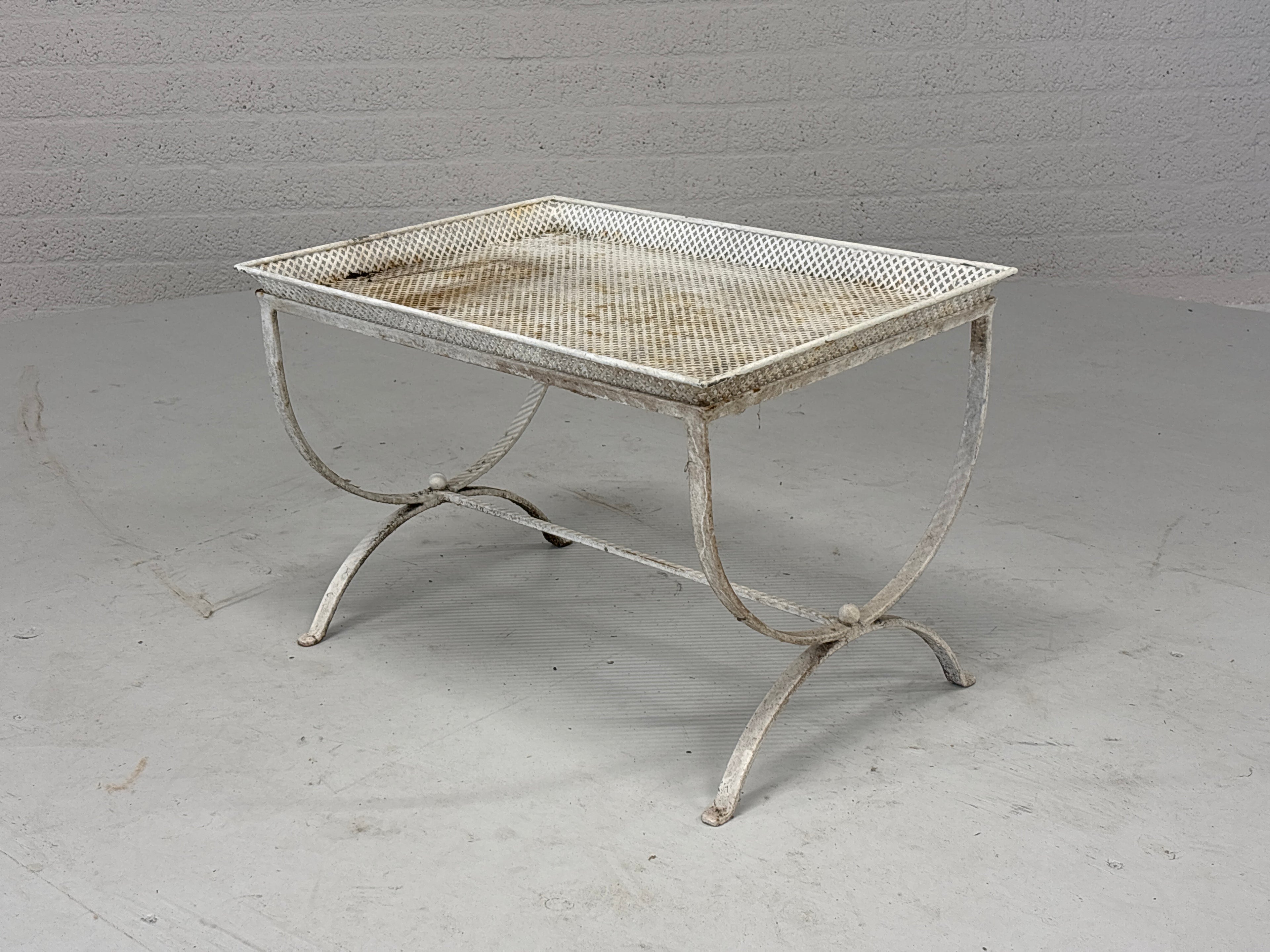 IJzeren bijzettafel (buiten)