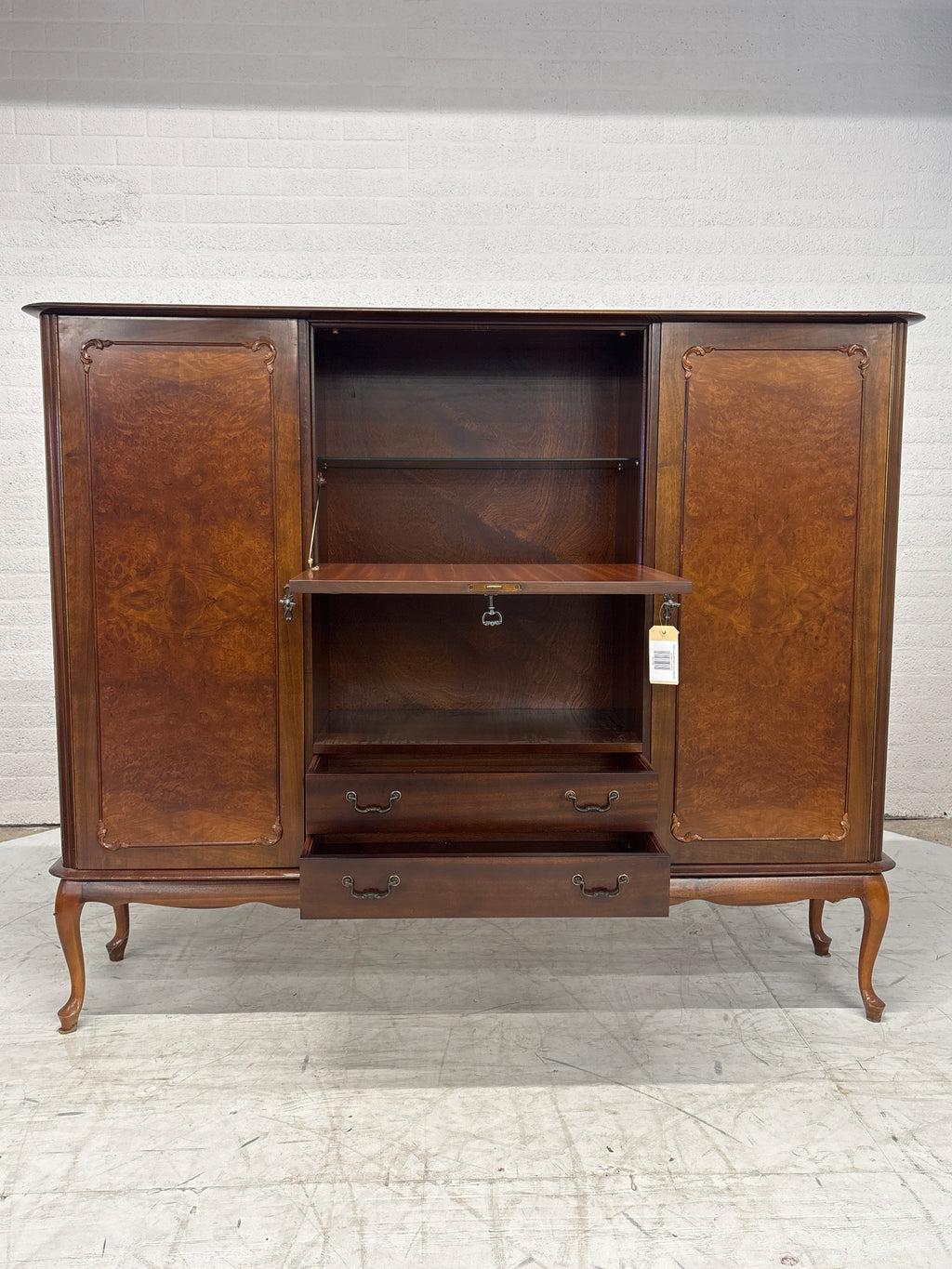 Retro kast gefineerd hout mahonie