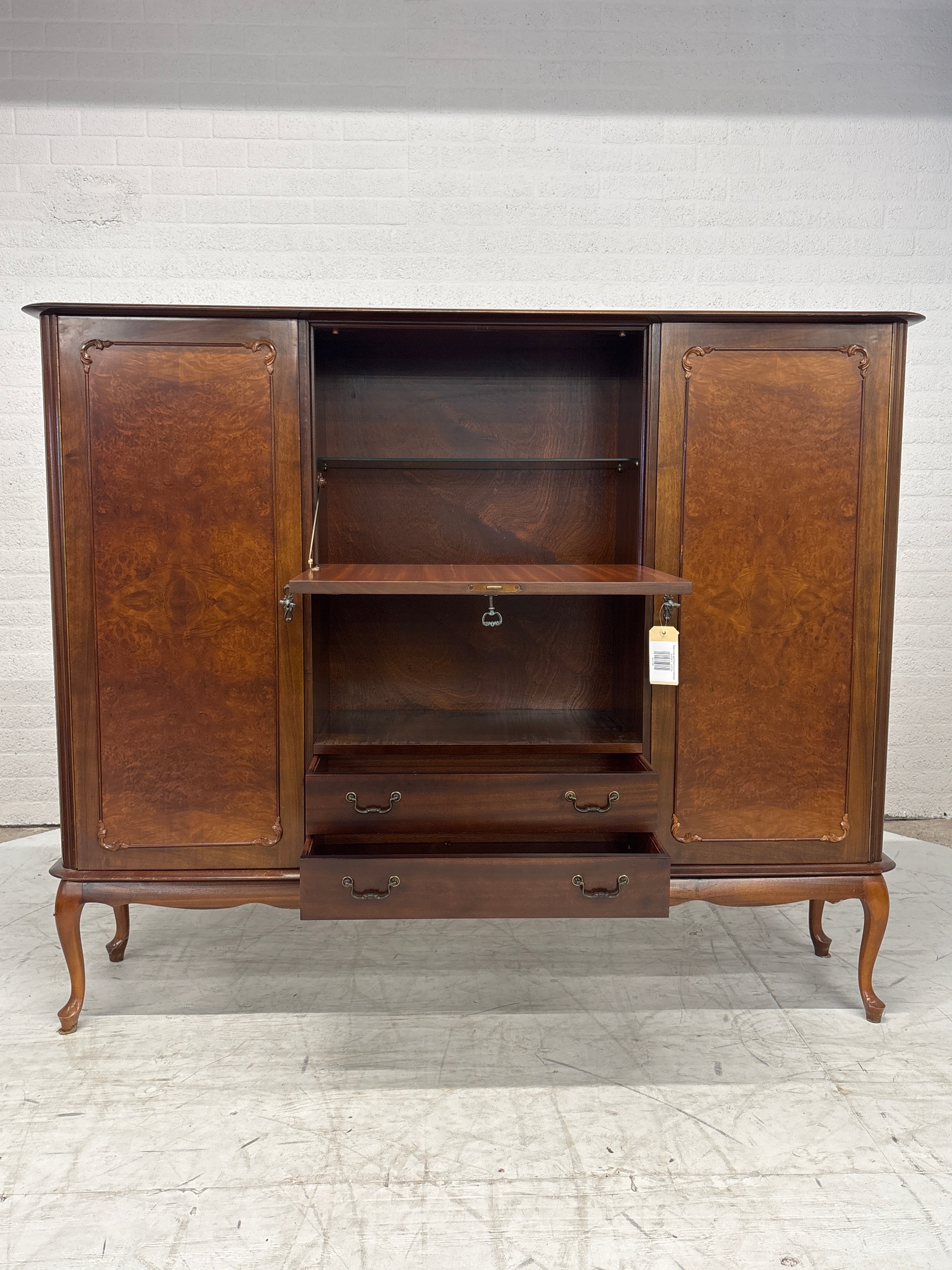 Retro kast gefineerd hout mahonie