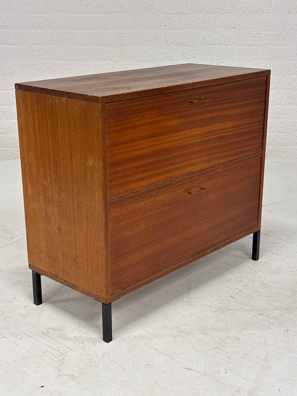 Vintage kastje met 2 kleppen