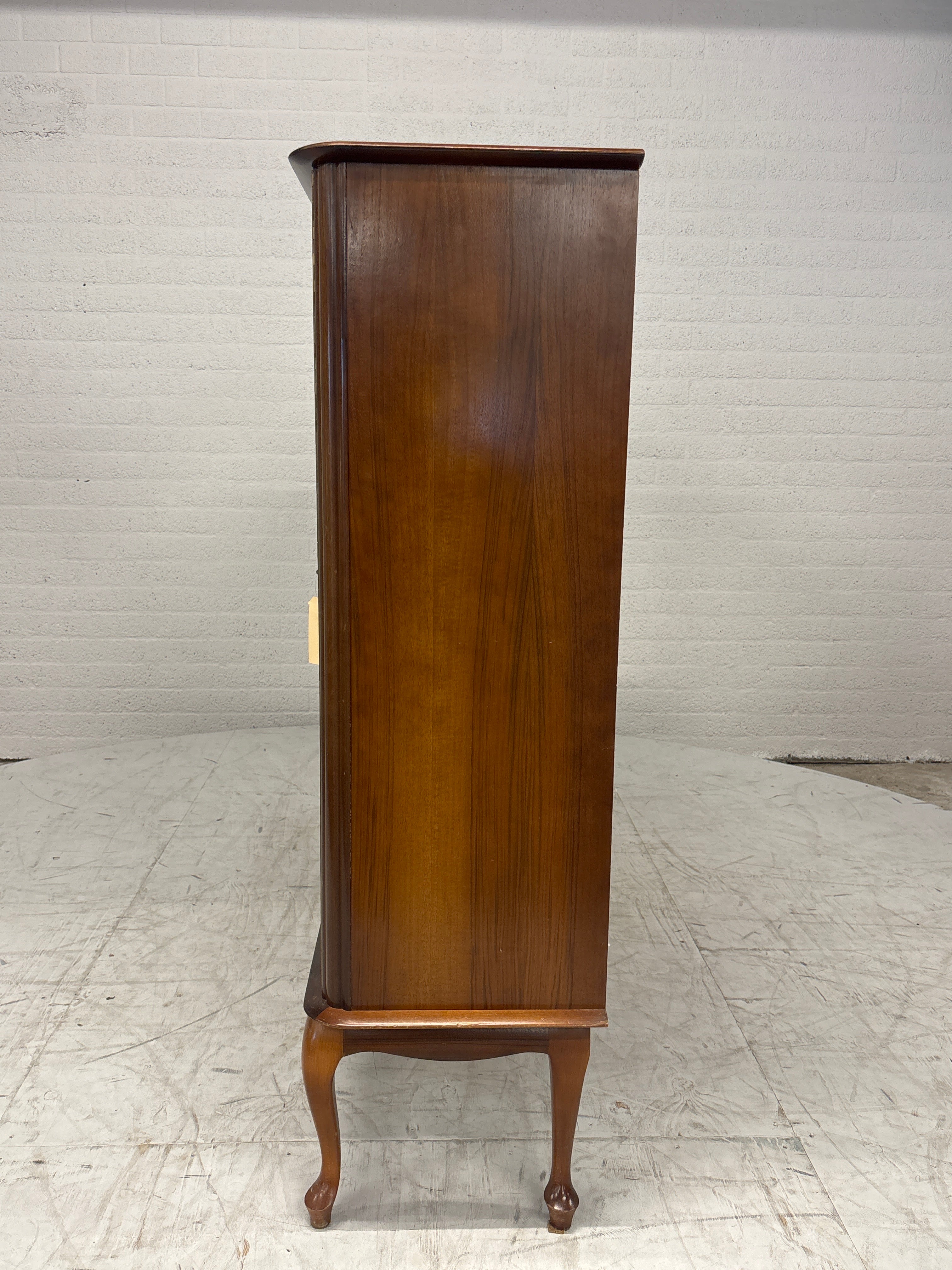 Retro kast gefineerd hout mahonie