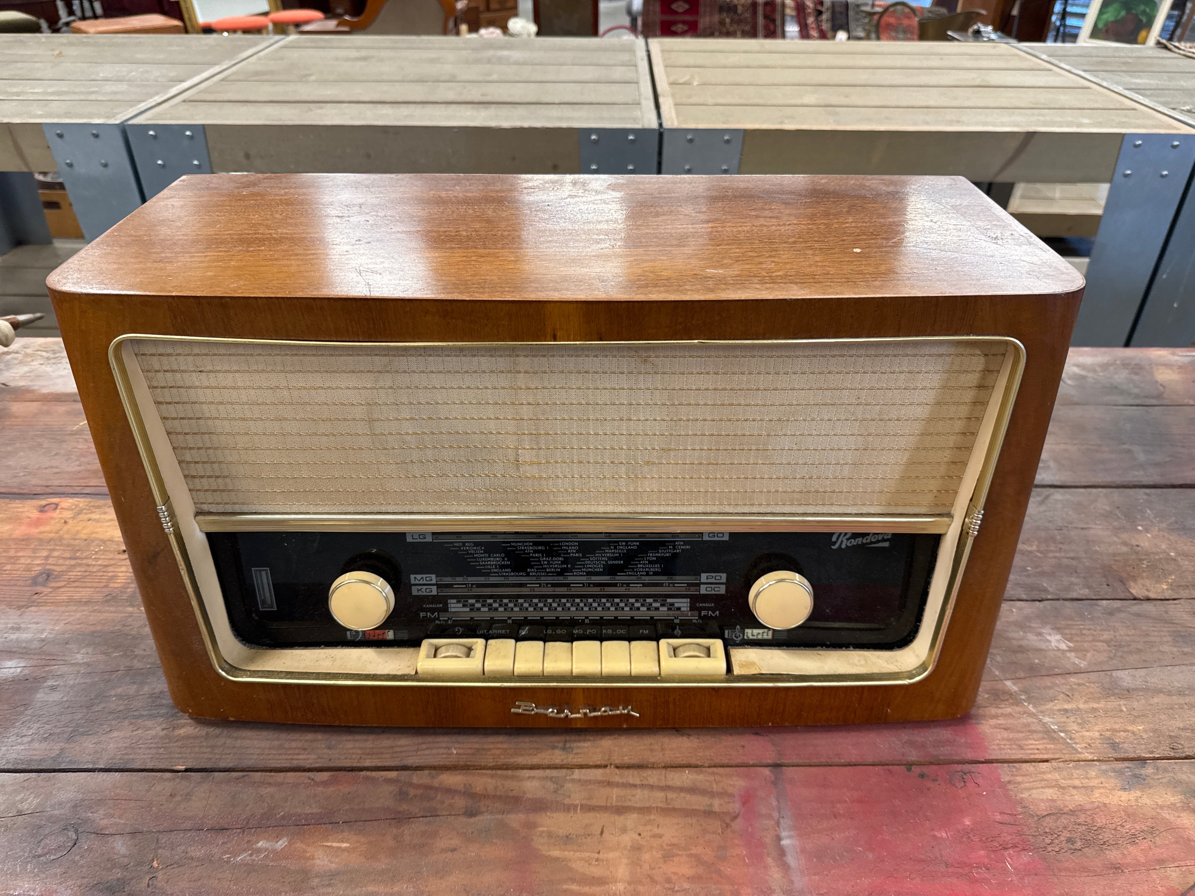 Rondova vintage radio deco