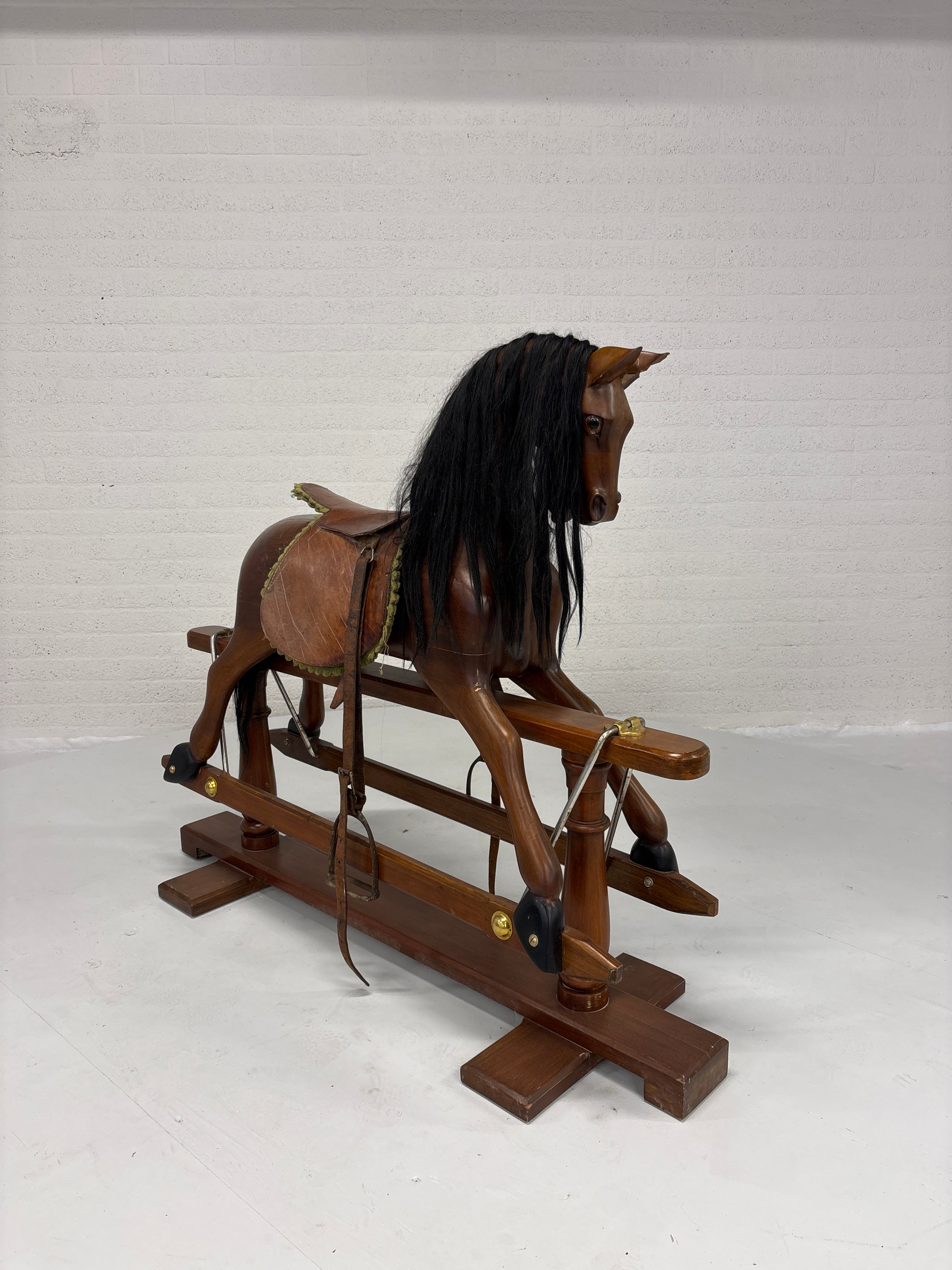 Hobbelpaard antiek (lxbxh 150x45x120cm)