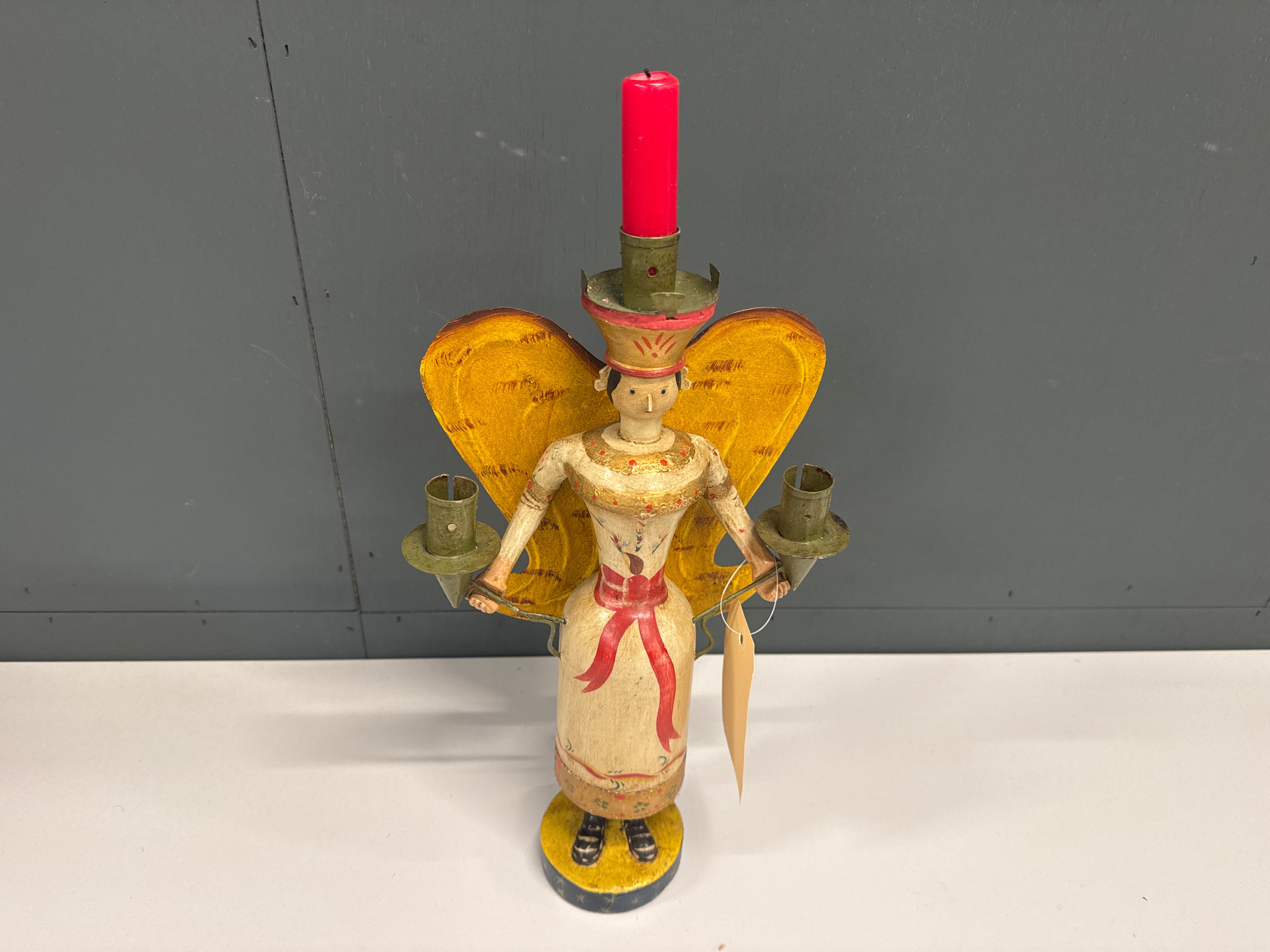 Houten engel kaarsen standaard