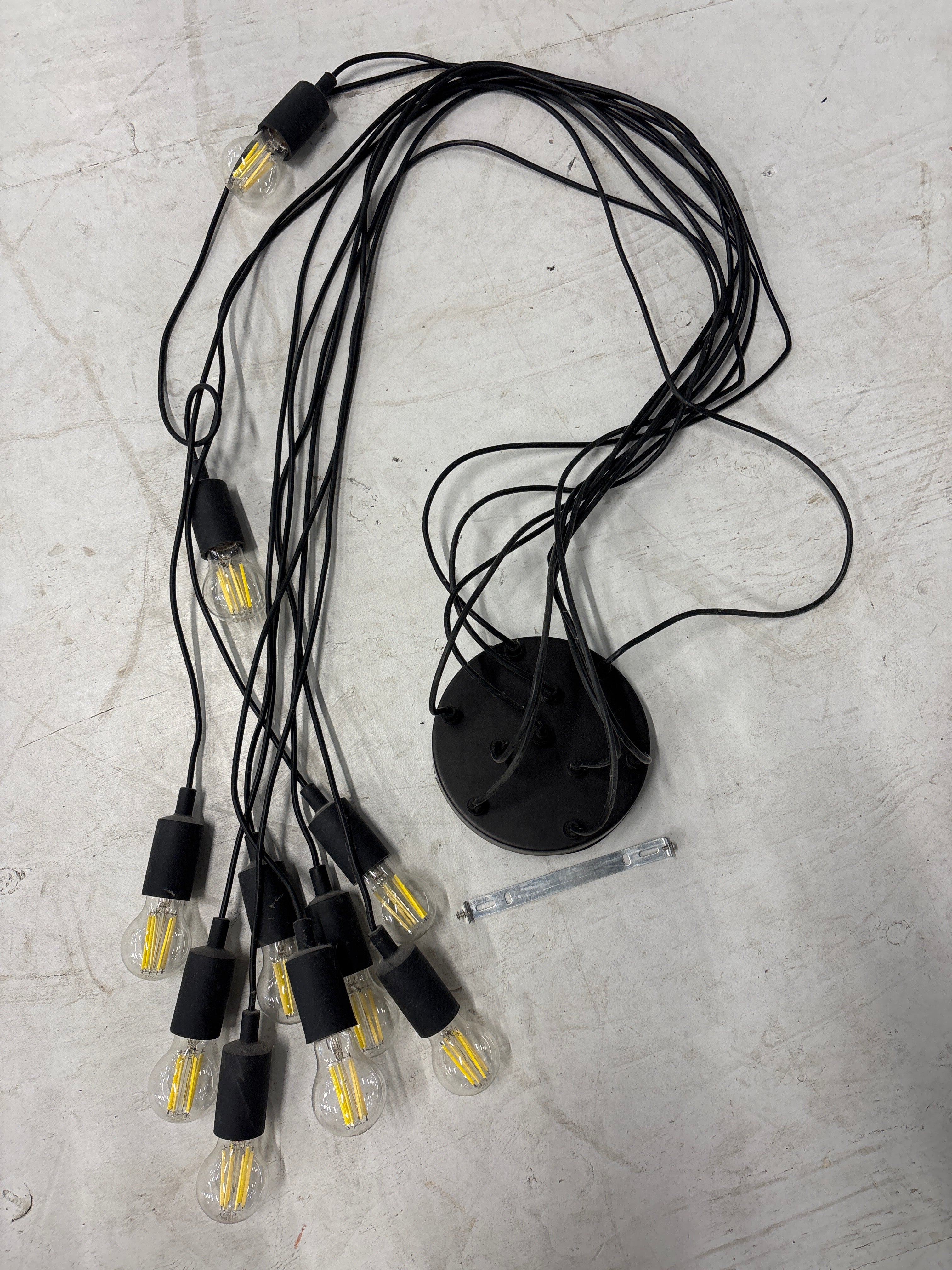 Plafondlamp met 10 ledlampen.