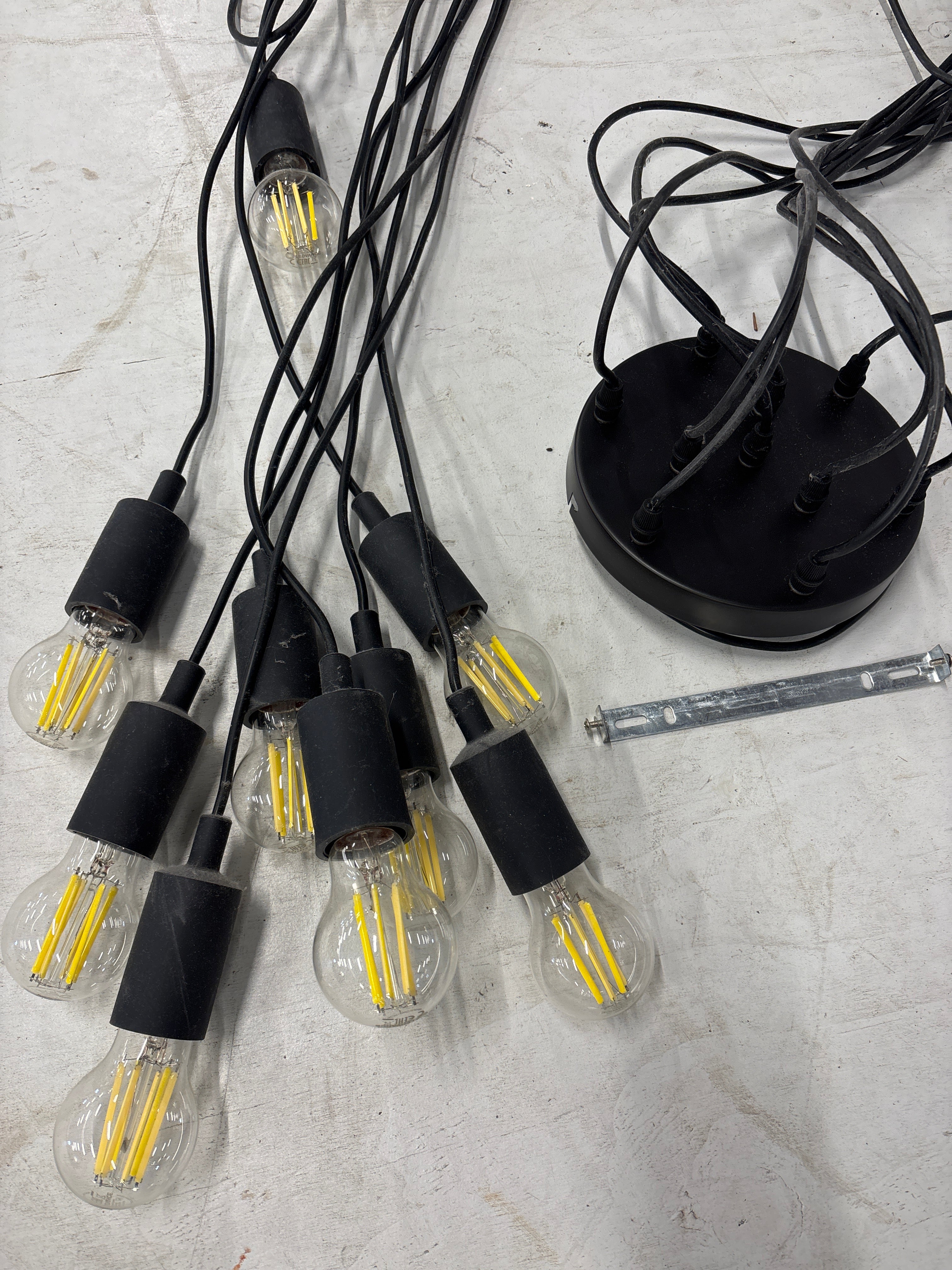 Plafondlamp met 10 ledlampen.