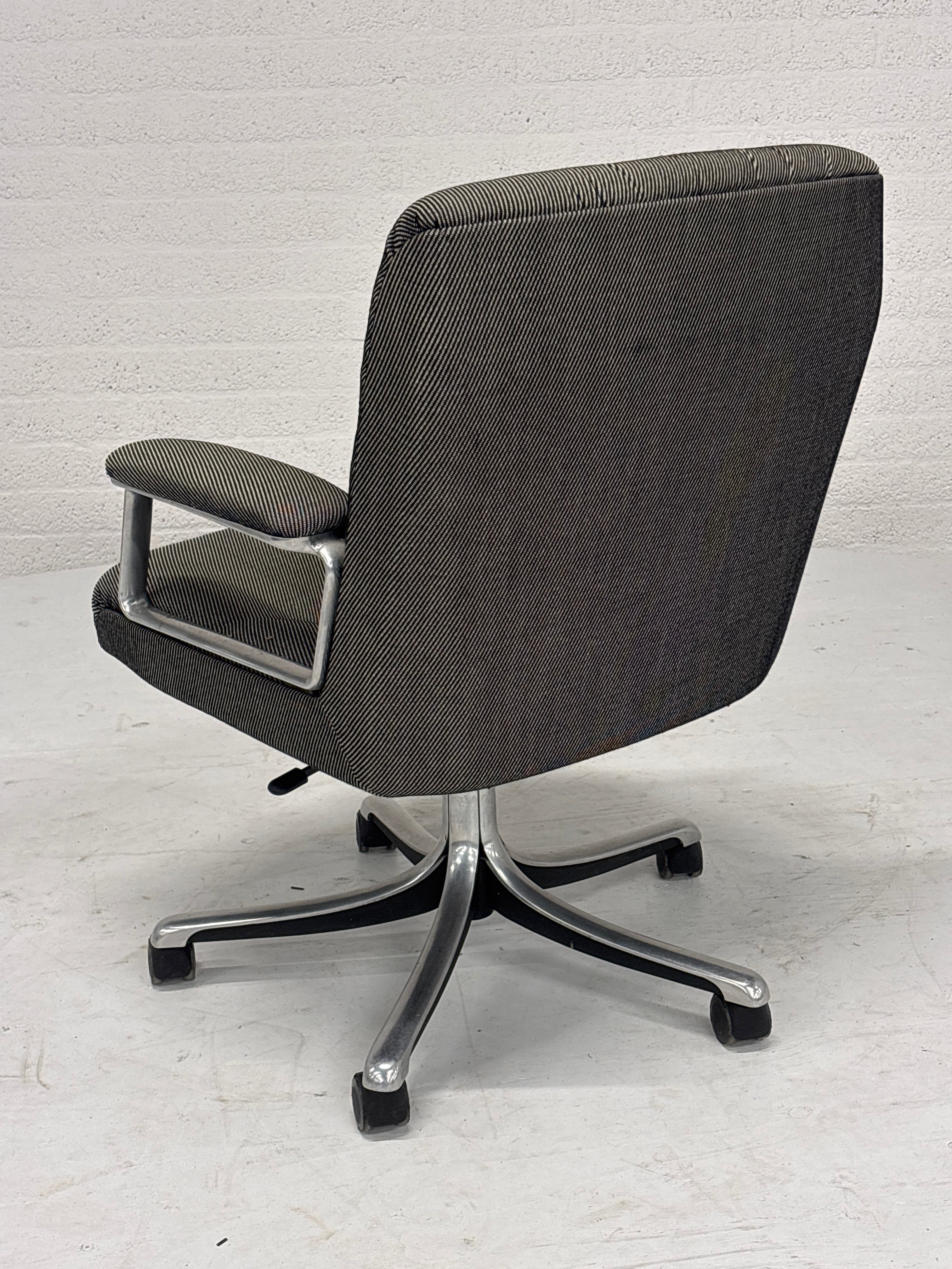 Comfortabele bureaustoel