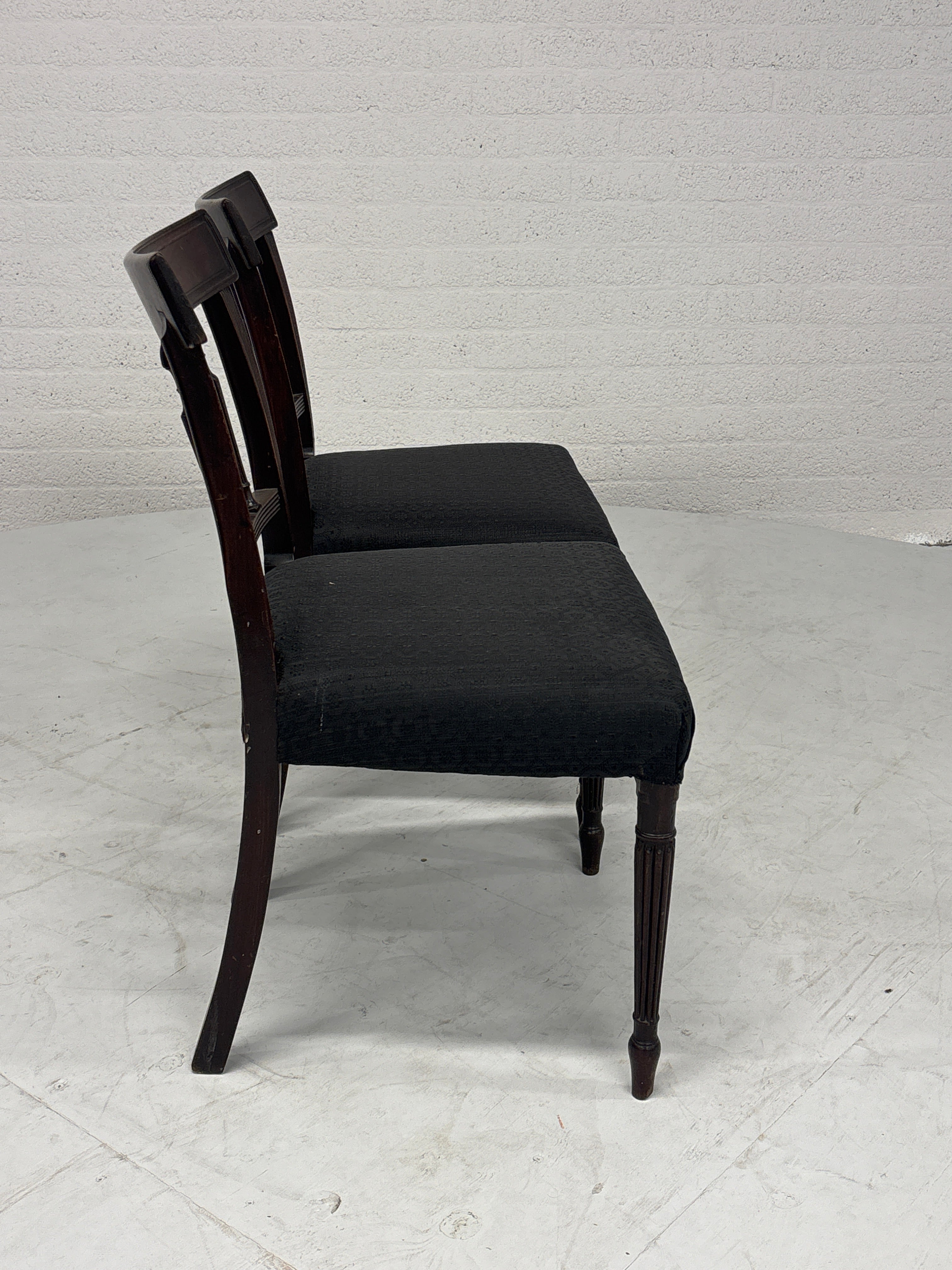 Eetkamerstoelen set 2 zwarte stof