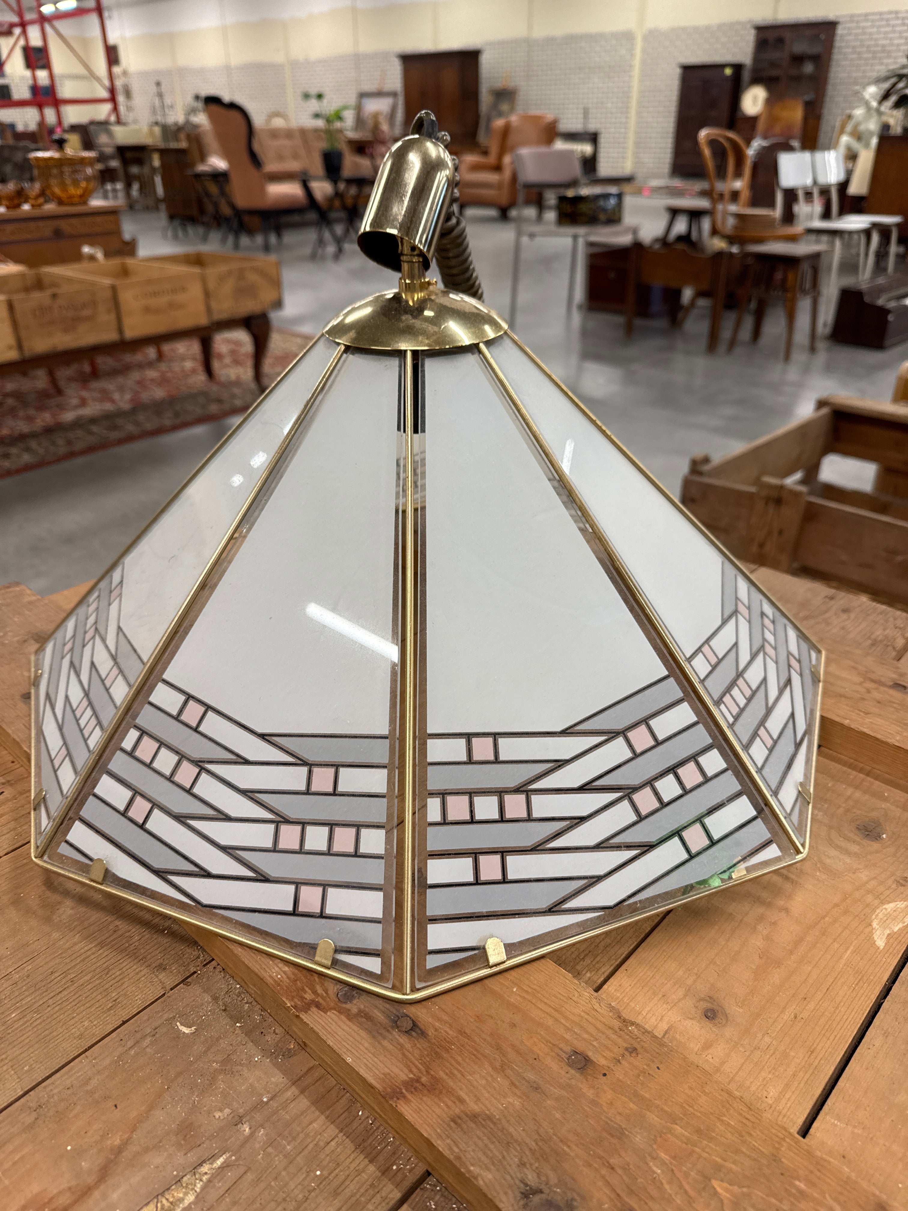 Hanglamp Tiffany stijl goud wit glas
