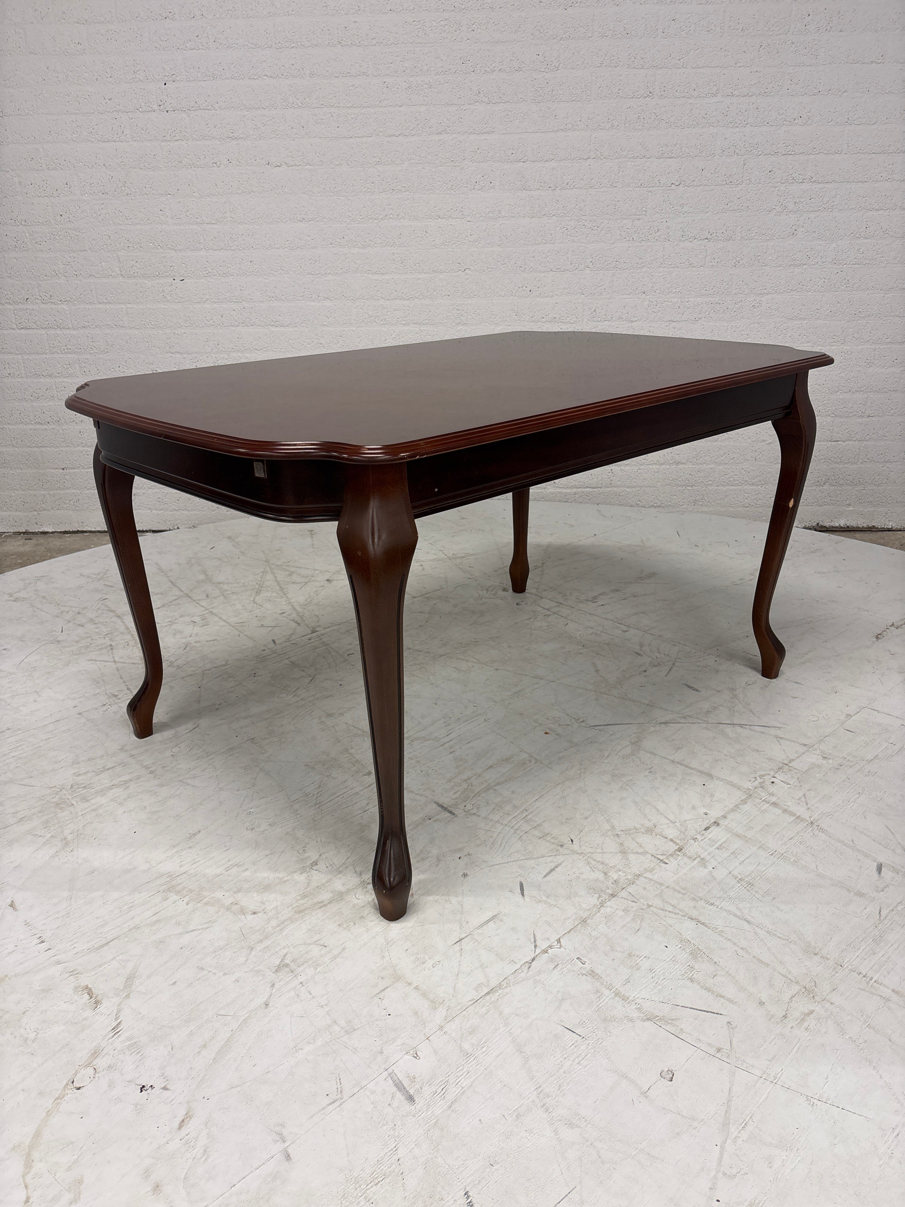 Eettafel uitschuifbaar