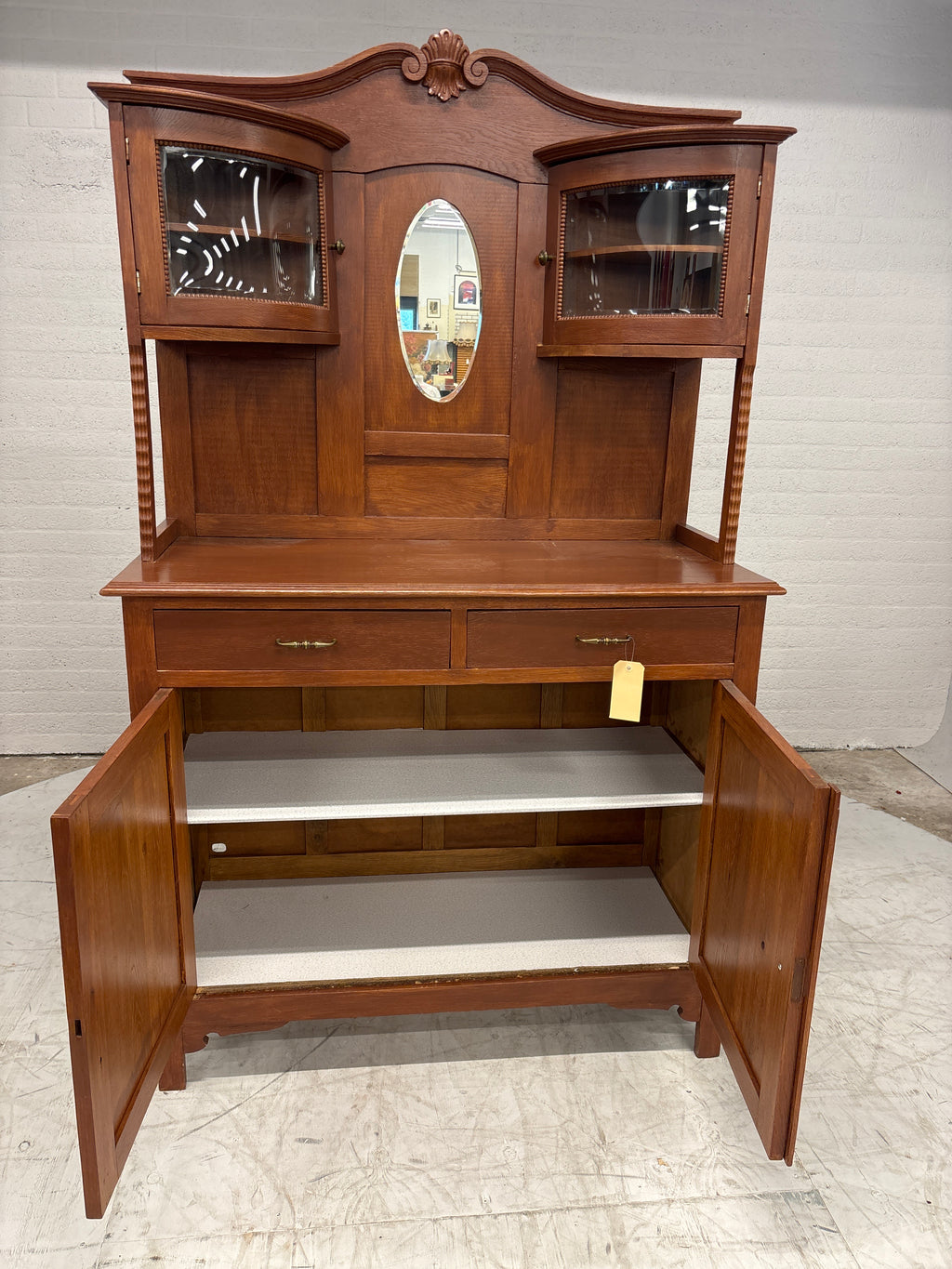 Antieke Kast mond geblazen glas
