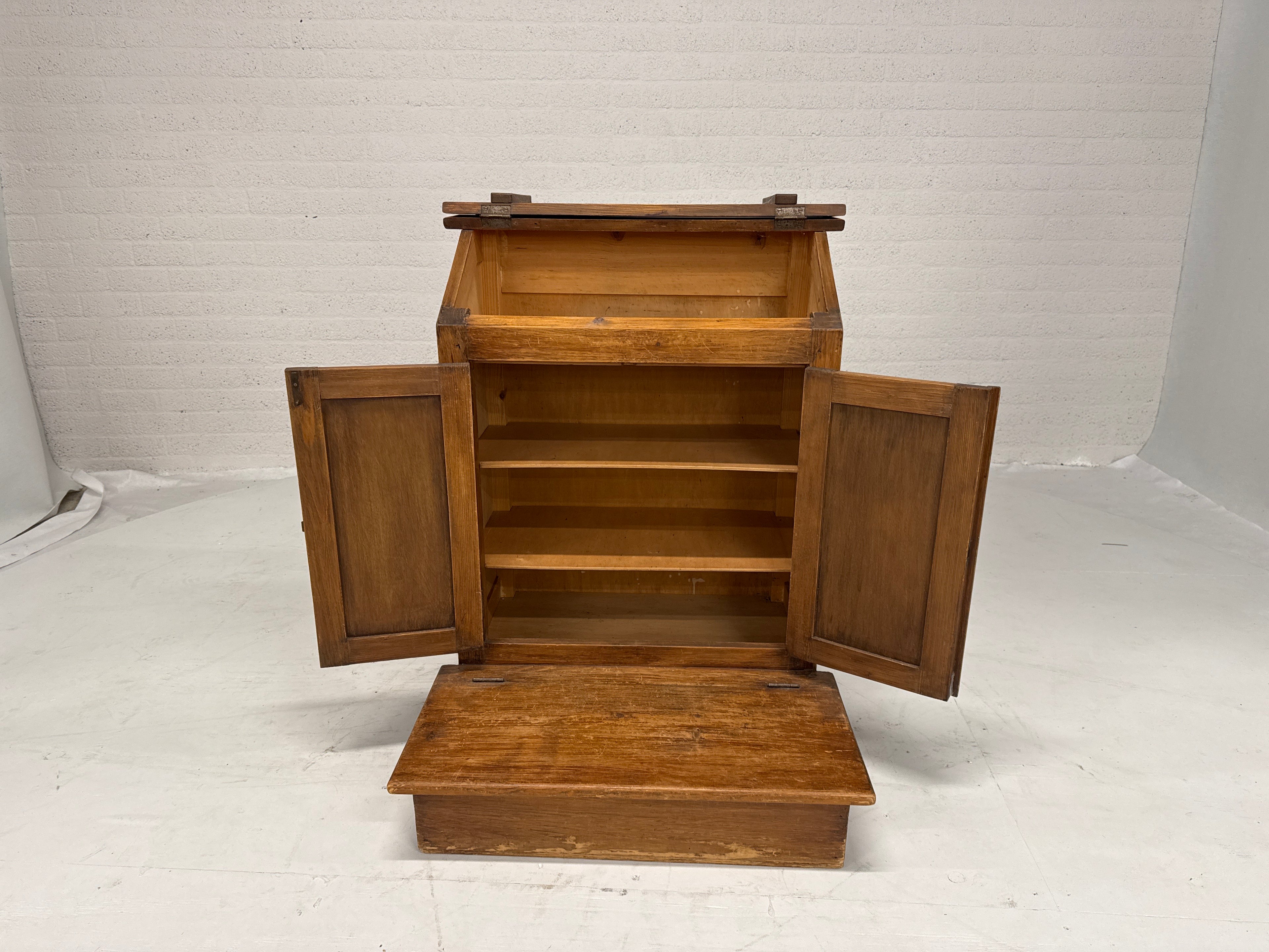 Kinder schoolbank of spreekg stoelte