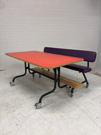 Stoere set 2 kinderbanken, tafel op wielen