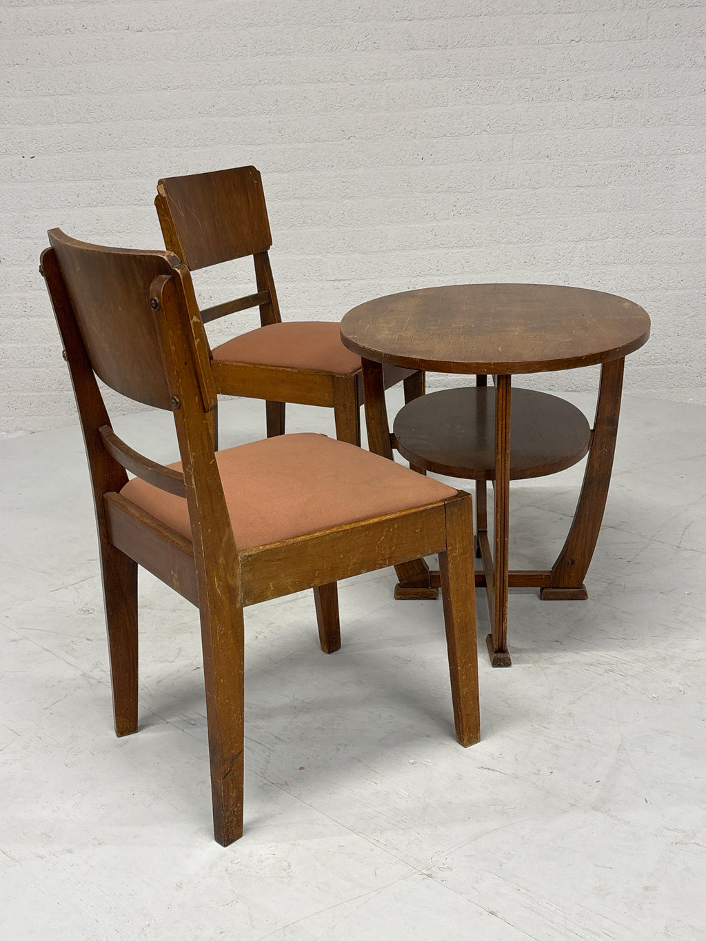 Set 2 stoelen en tafeltje jaren 20