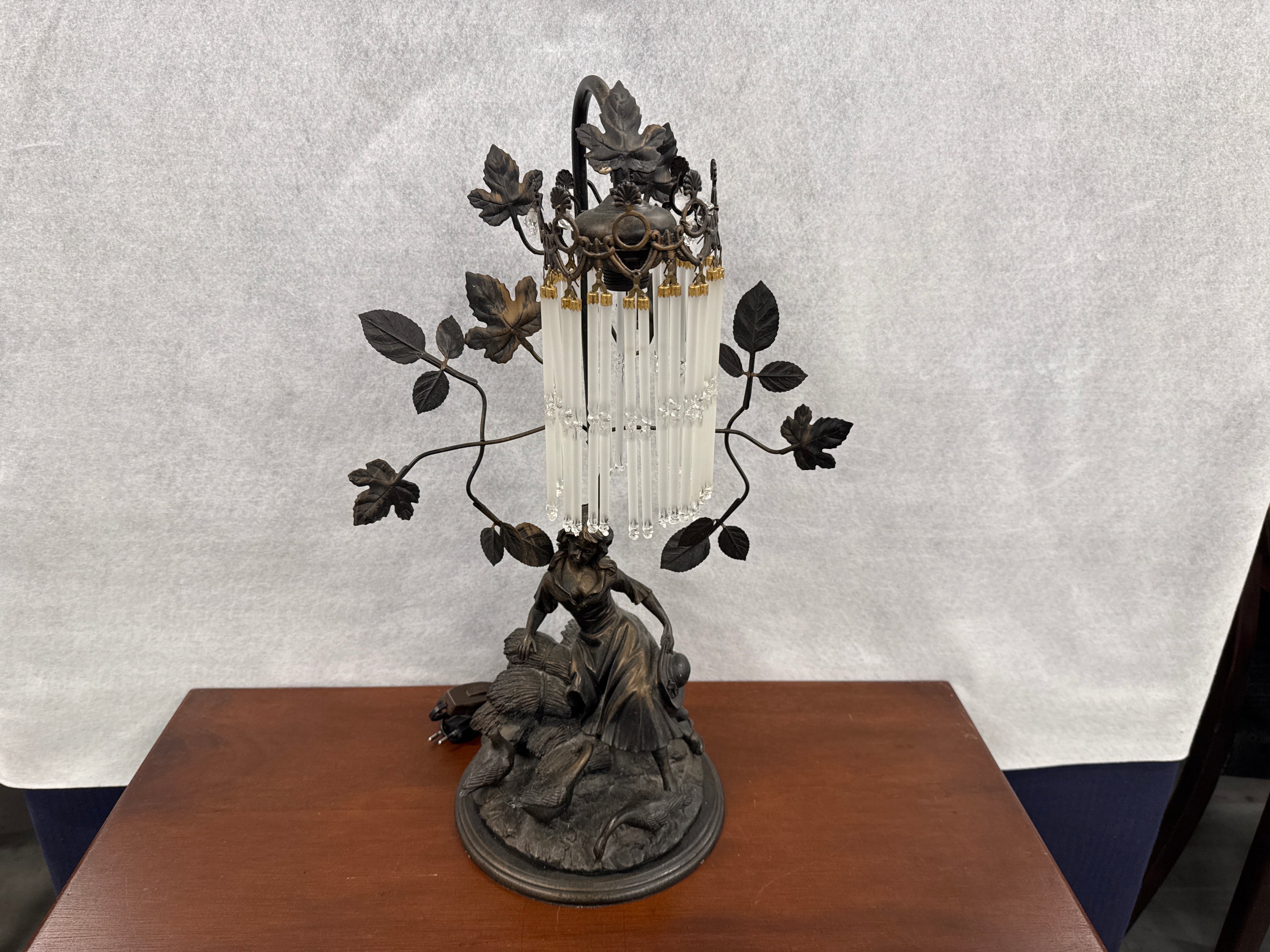 Lamp gegoten ganzen hoedster met kristallen