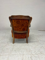 Antieke fauteuil met geleefde charme