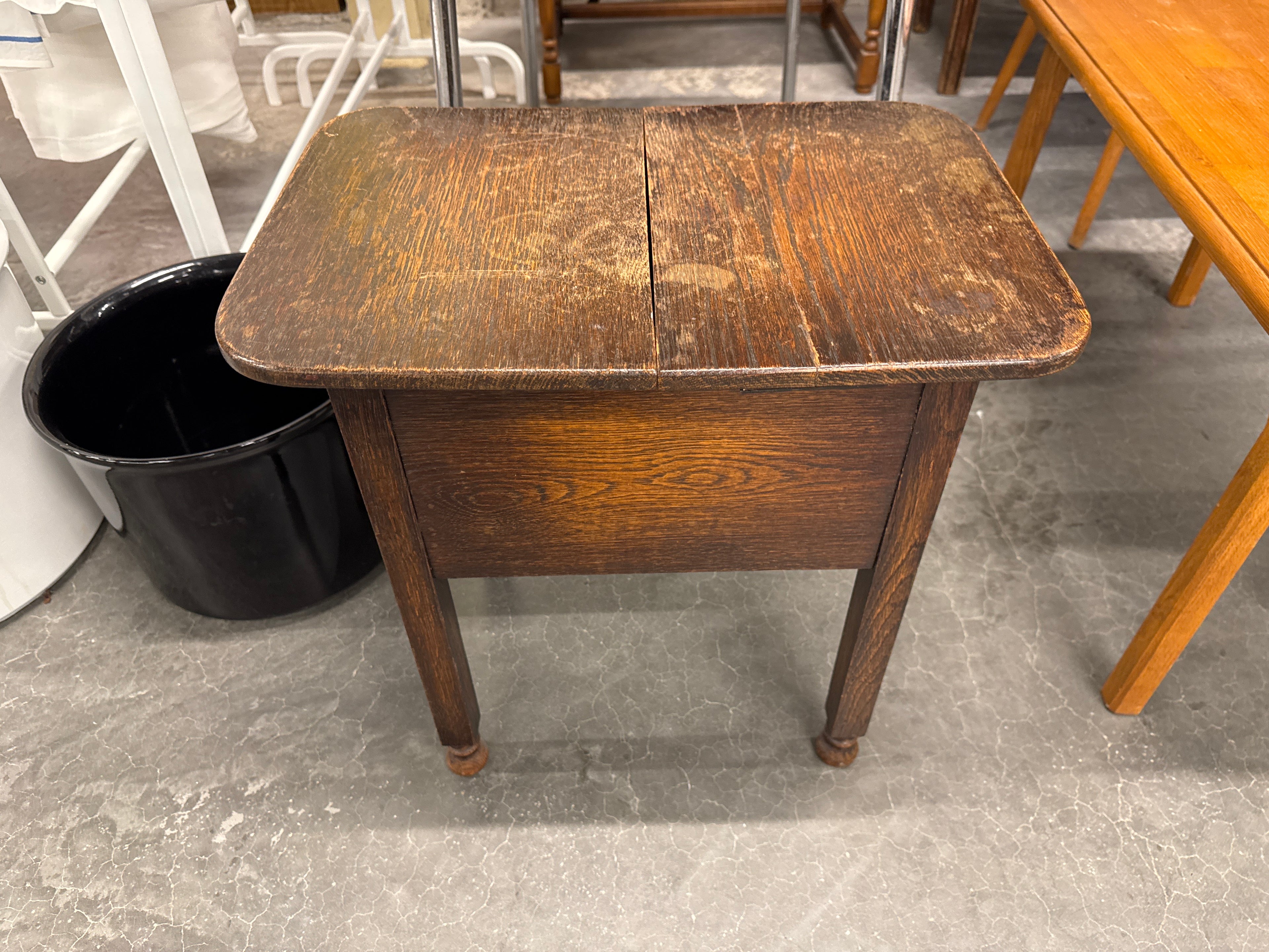 Uitschuifbare Opberg-Tafel