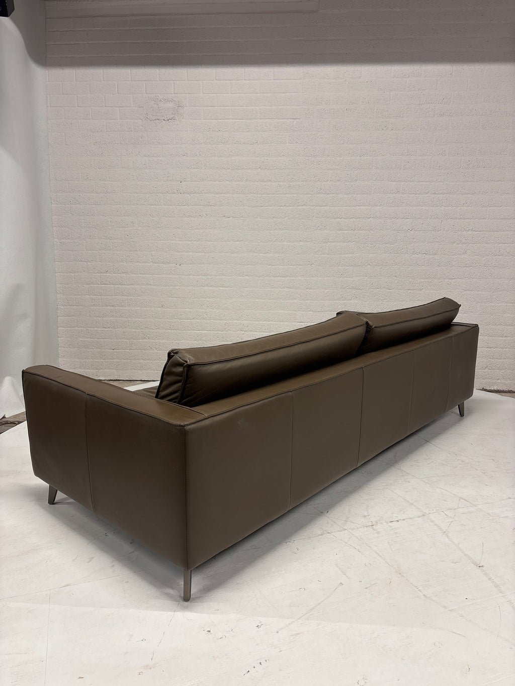 Riante bruin/taupe leren bank