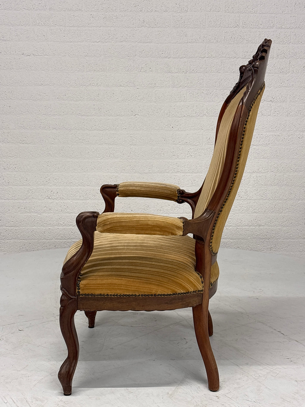 Fauteuil gele ribstof