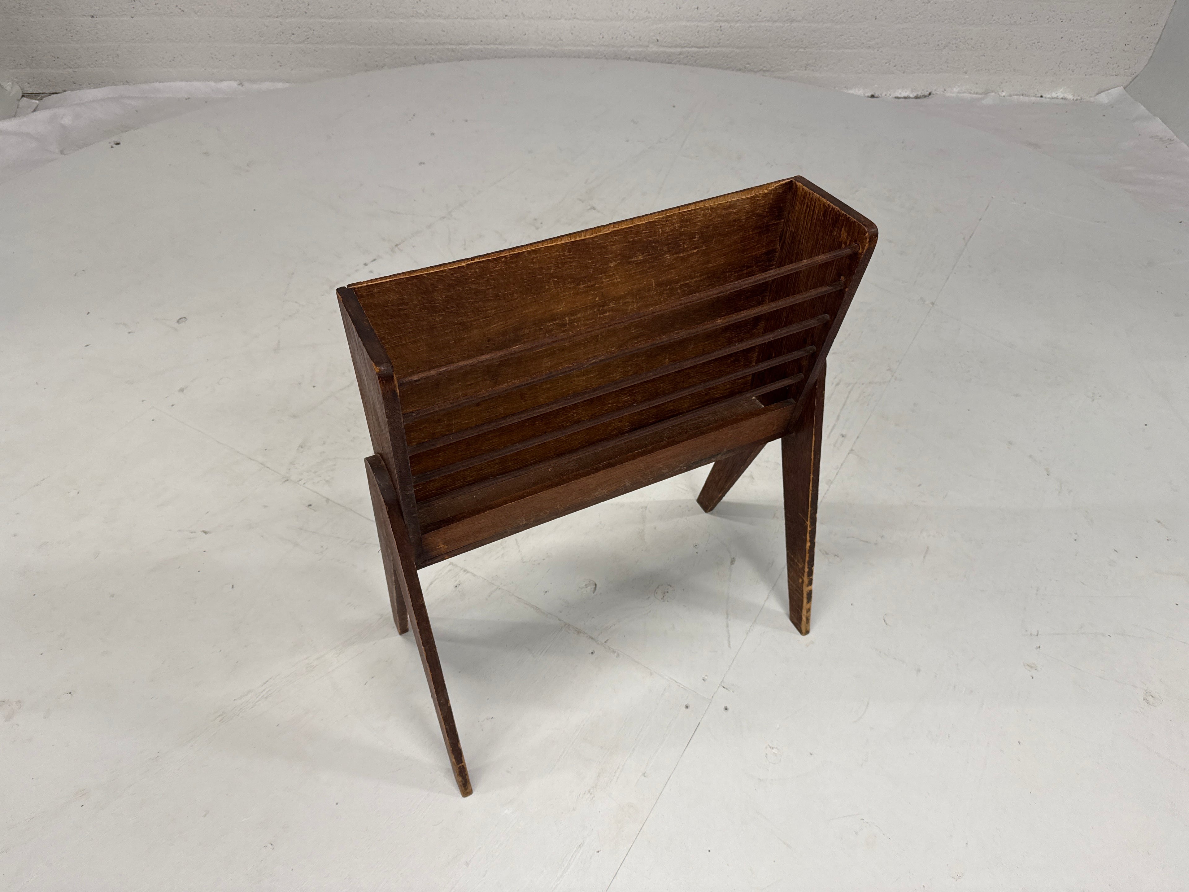 Lectuurbak hoog hout