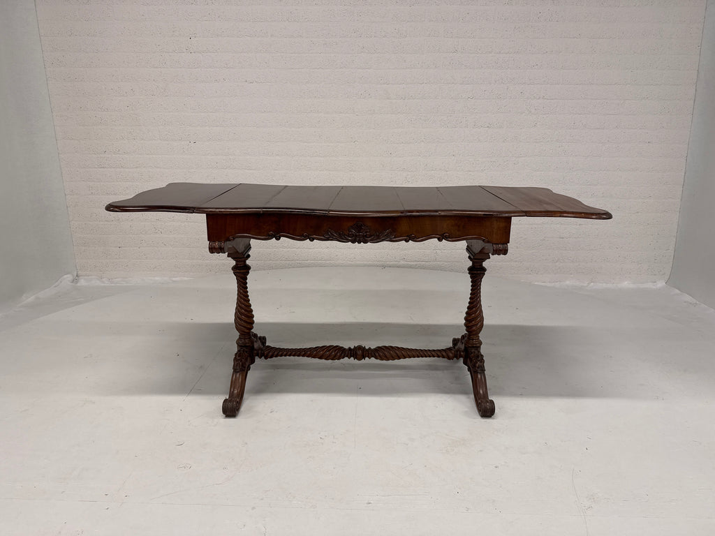 Opklap tafel hangoor