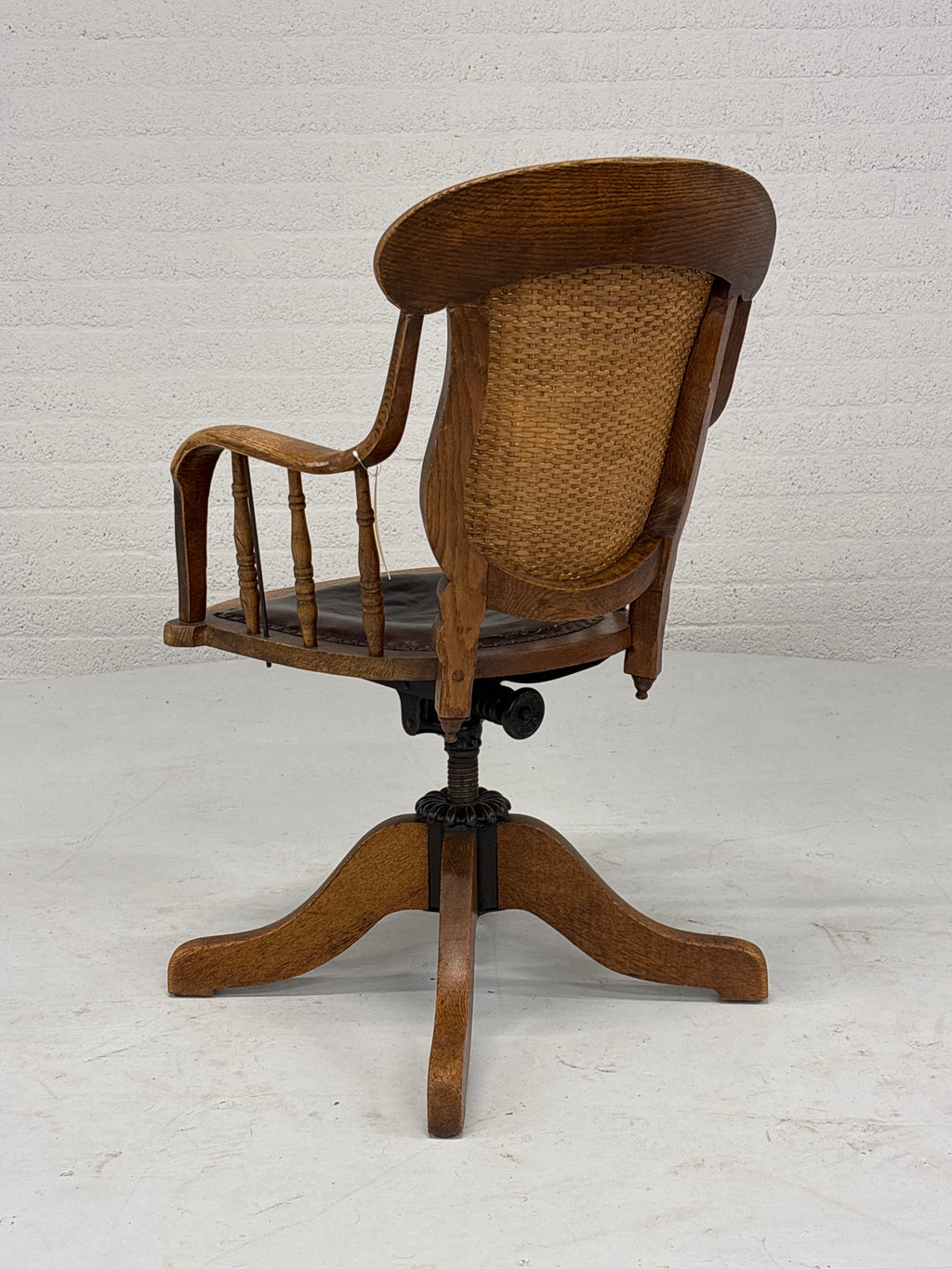 Antieke Amerikaanse victoriaanse office desk stoel