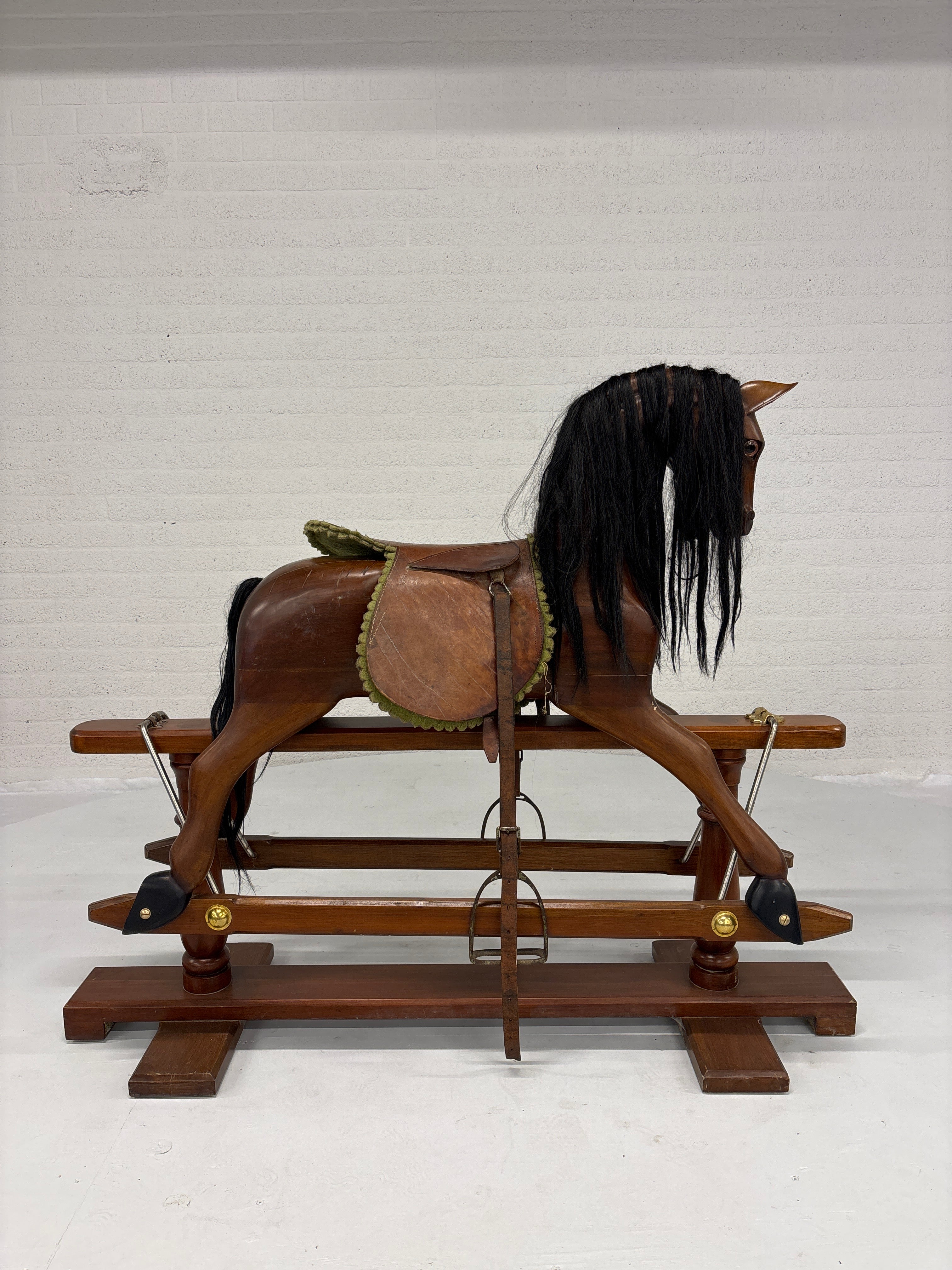 Hobbelpaard antiek (lxbxh 150x45x120cm)