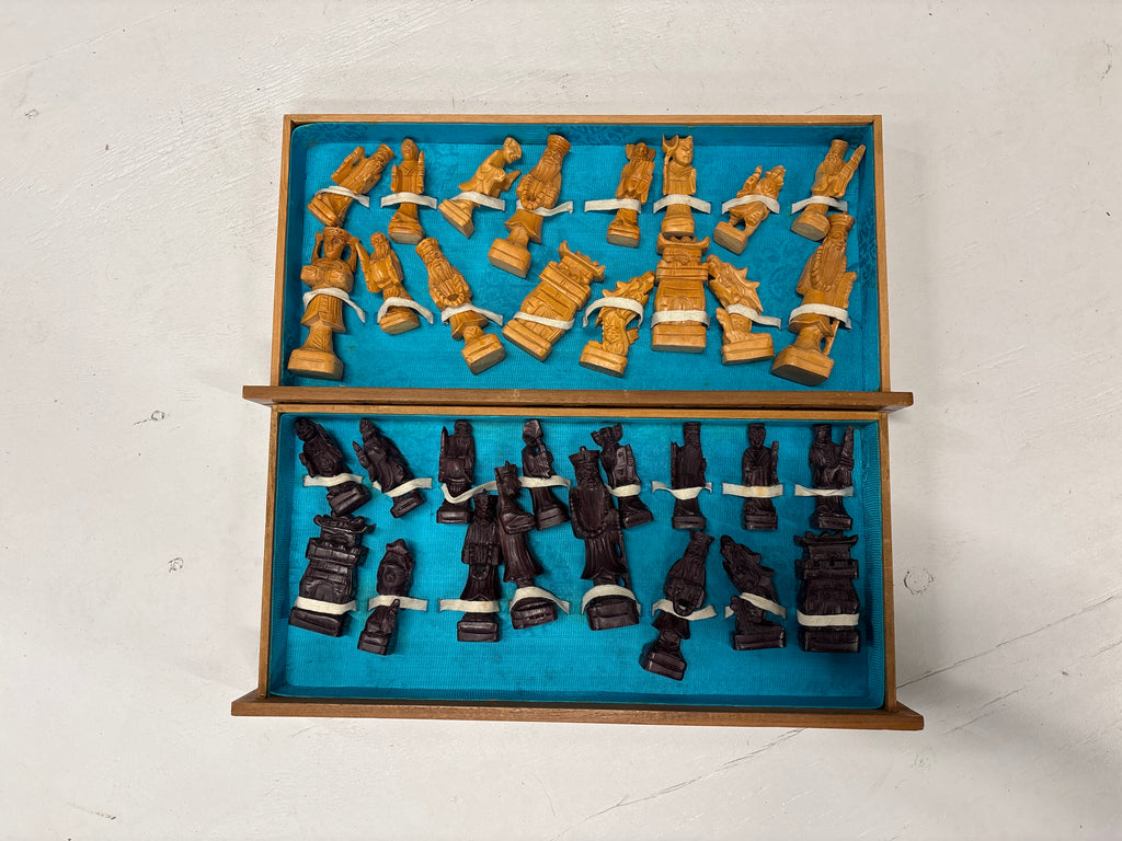 Schaakbord Chinees handgesneden stukken