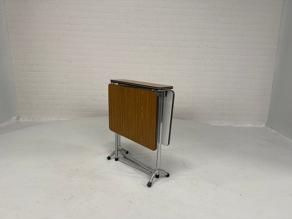 Bijzettafel chroom formica bruin