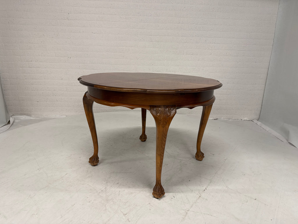 Eettafel leeuwepoten rond