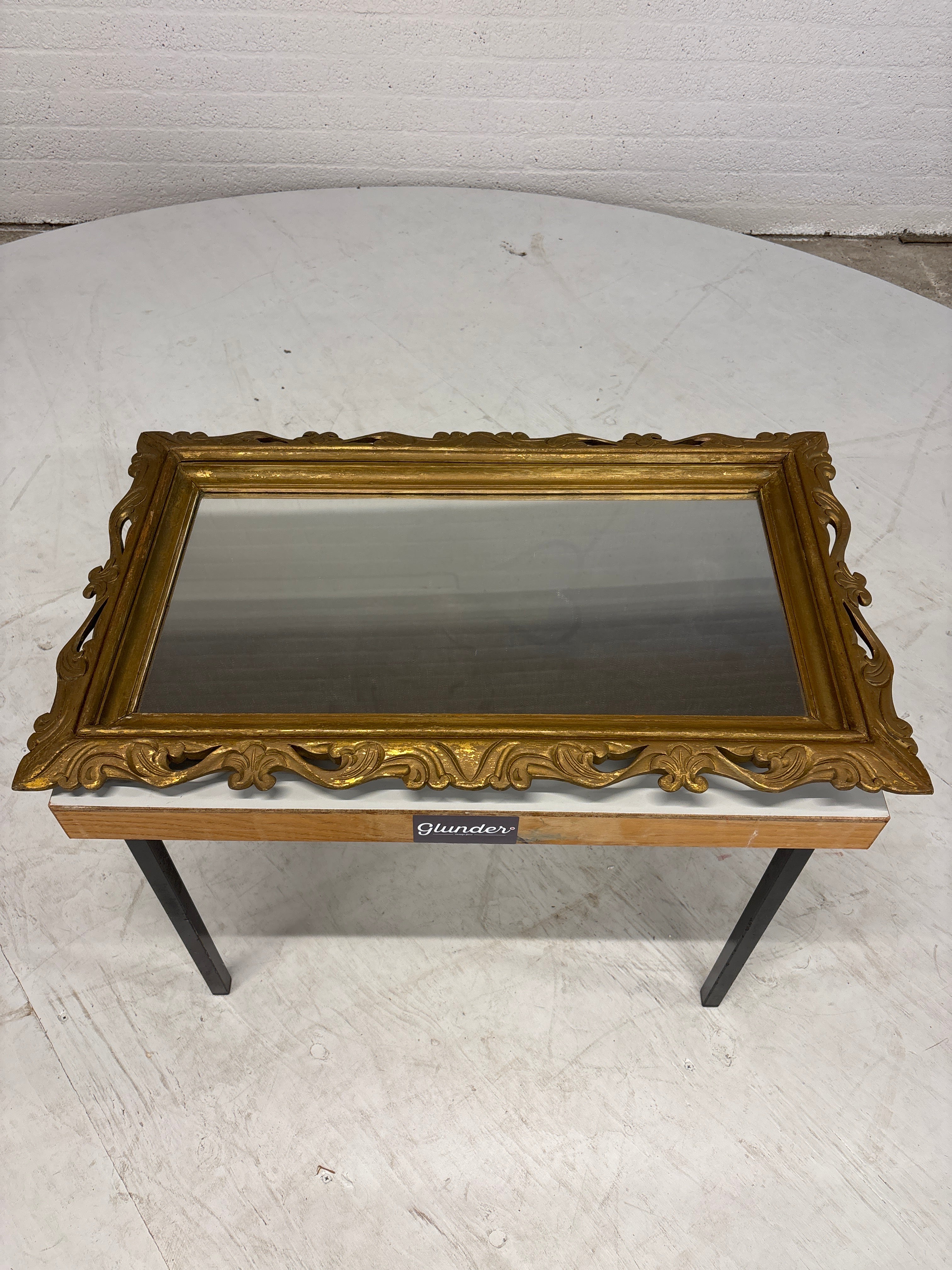 Brocante goudkleurige spiegel