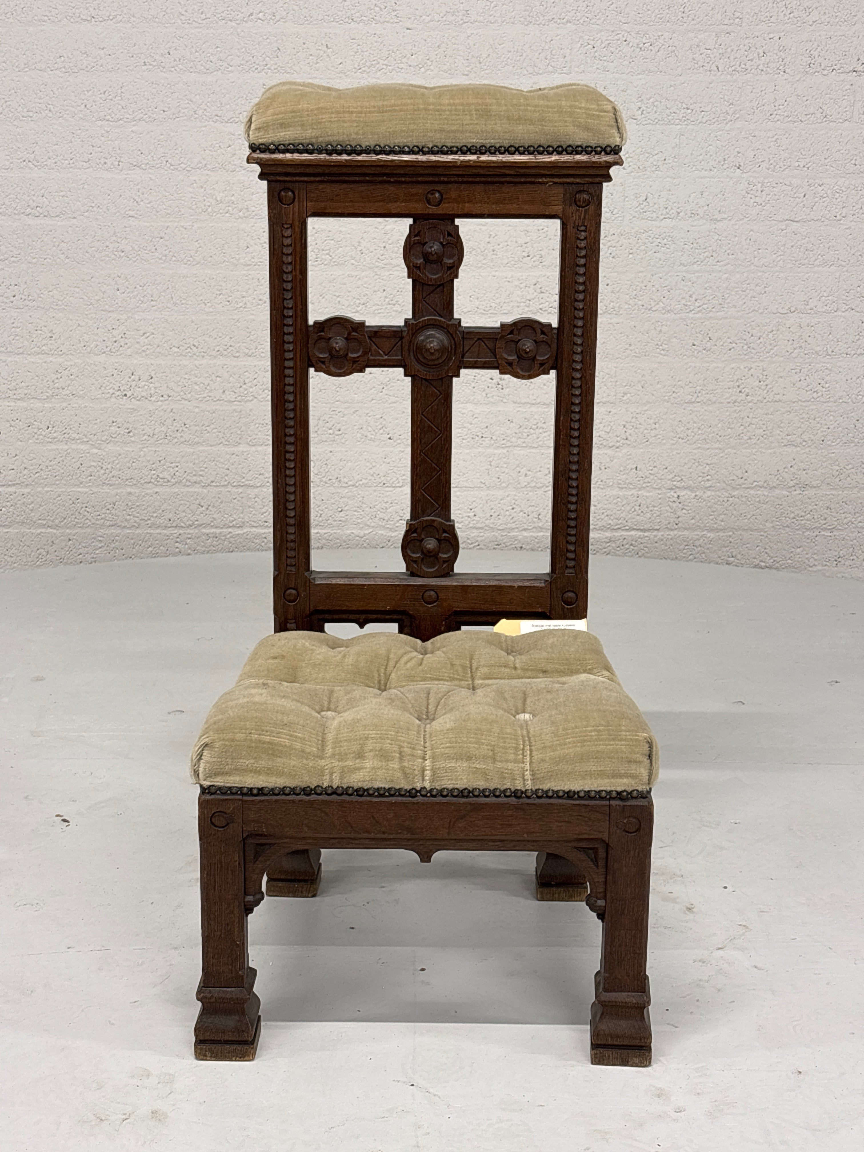 Bidstoel met vaste kussens