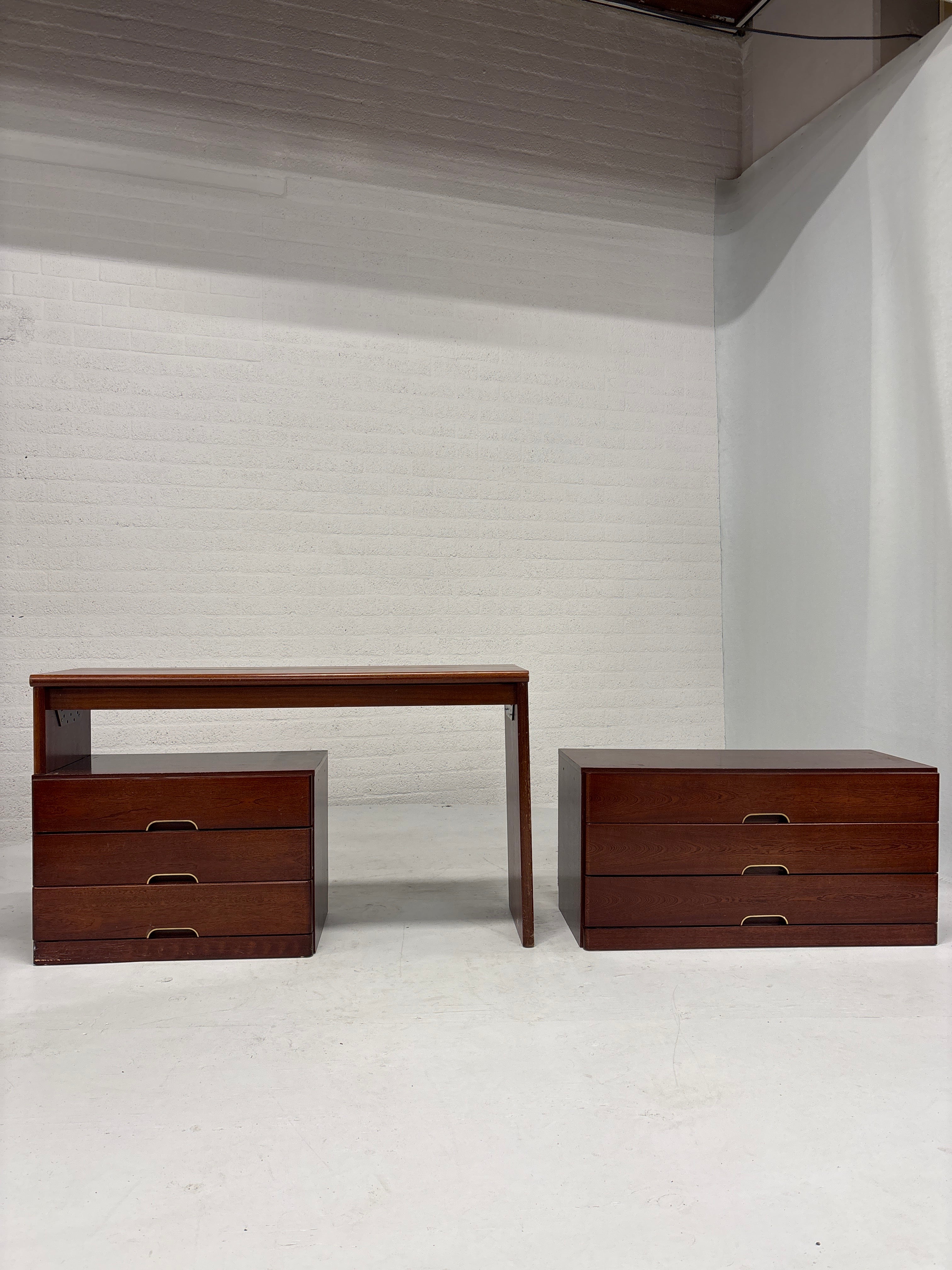 Kaptafel jaren 70 met laden blok