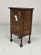 Kastje met veel lades